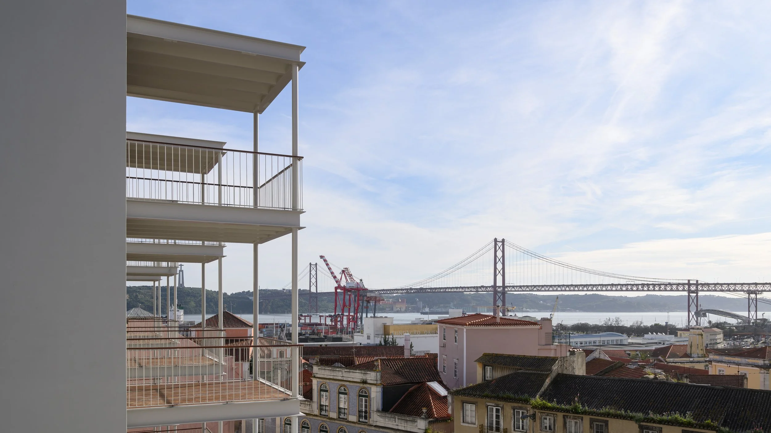 Exterior-Fachada Poente-6.jpg