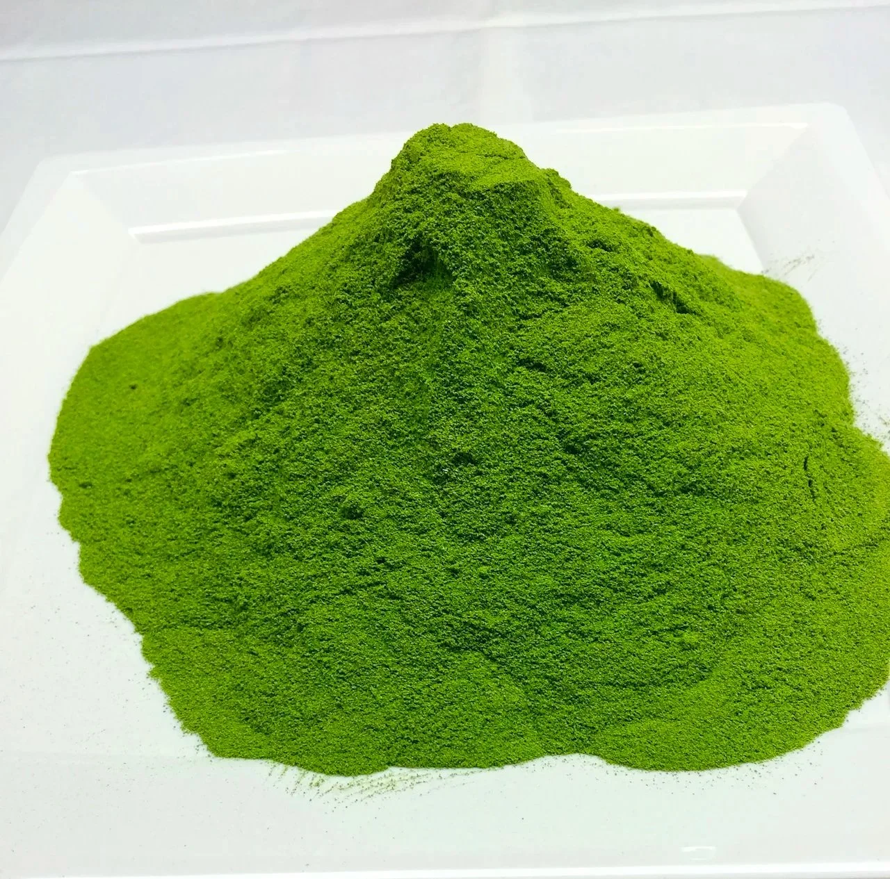 Arctic herbal tea made from meadowsweet and fireweed, finely ground for everyday preparation. 