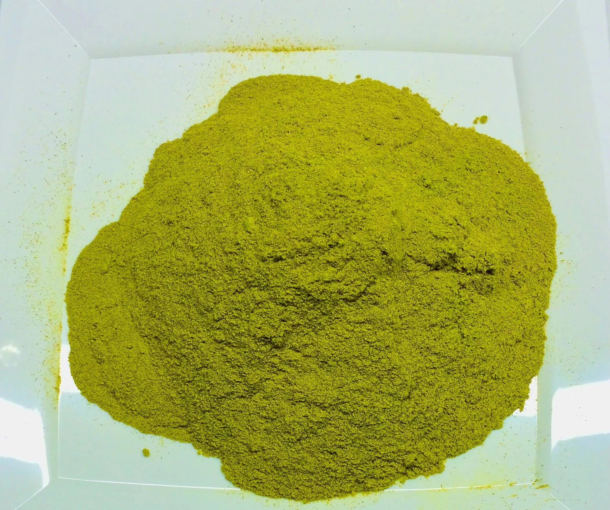 Air-dried and finely ground meadowsweet 