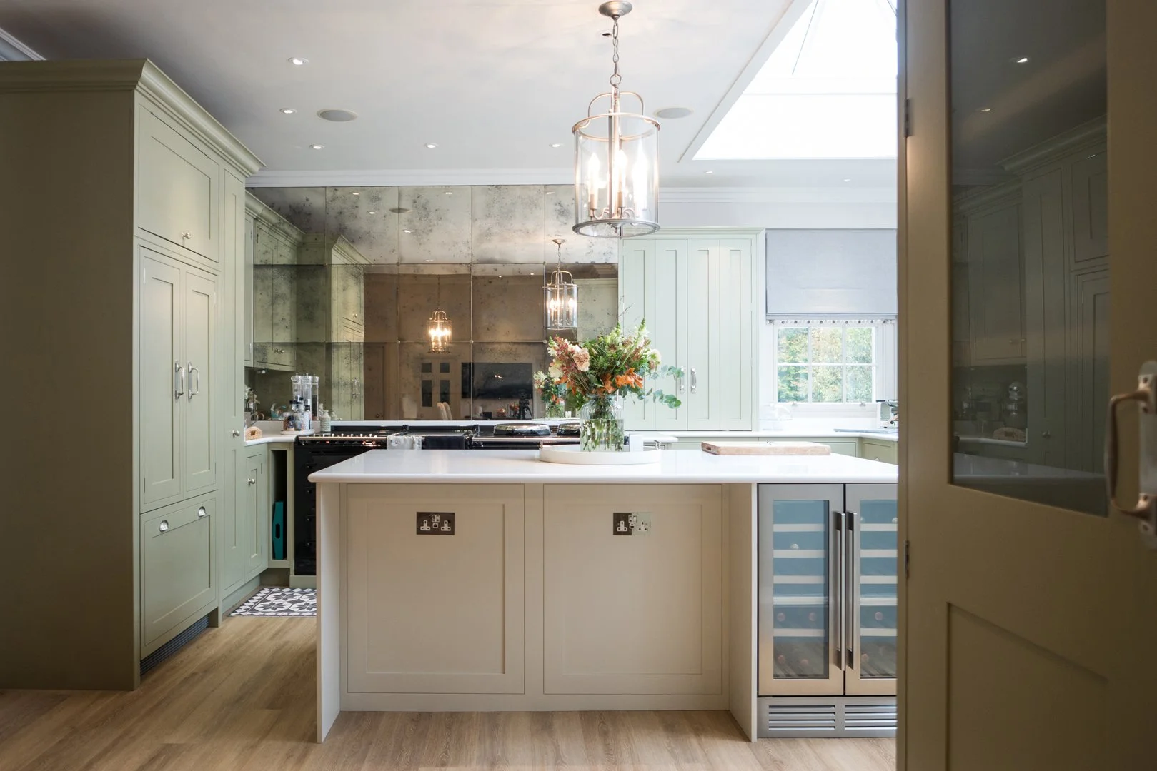 Glossworks-Kitchen-Spray-Verde-Antico-003.jpg