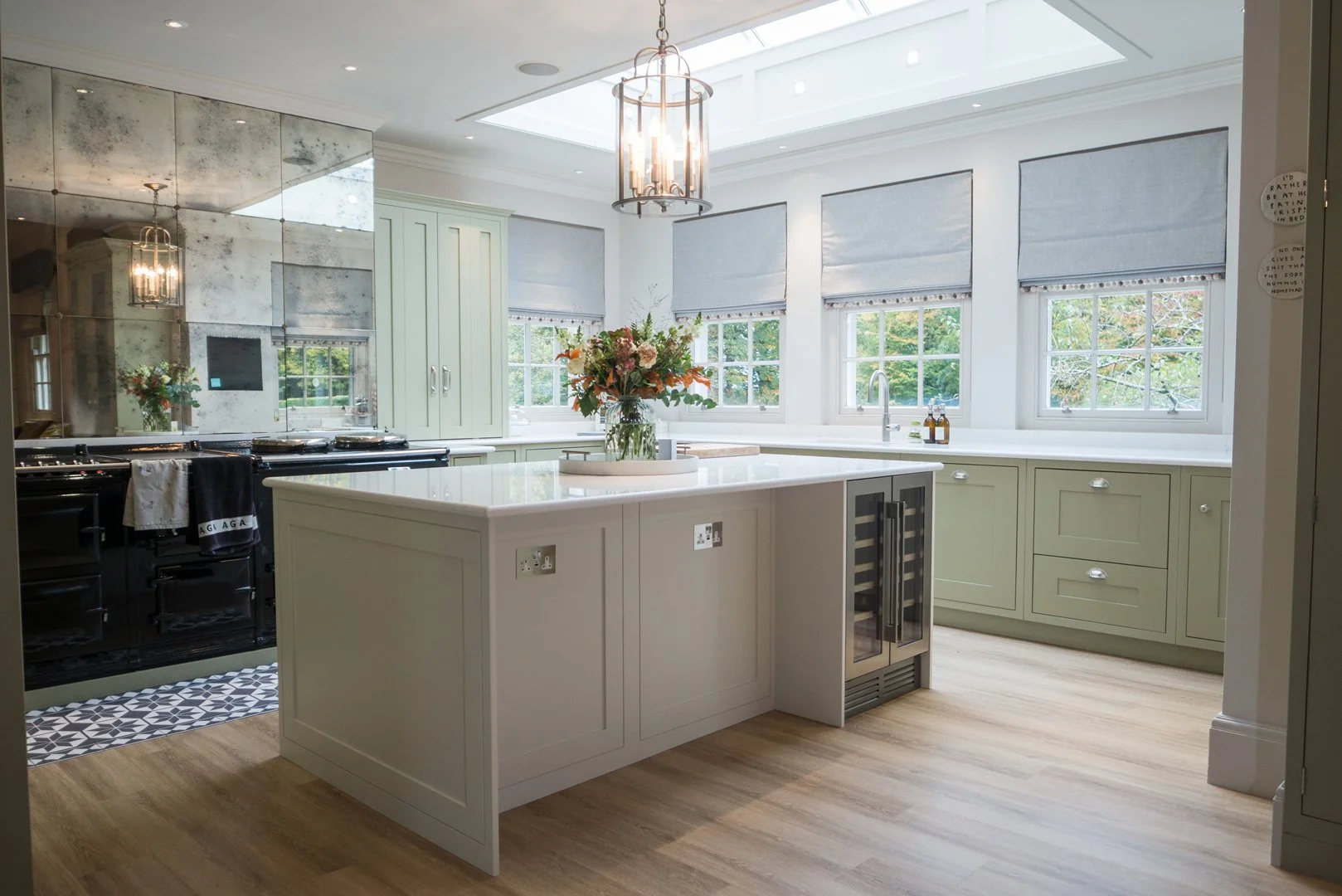 Glossworks-Kitchen-Spray-Verde-Antico-002.jpg