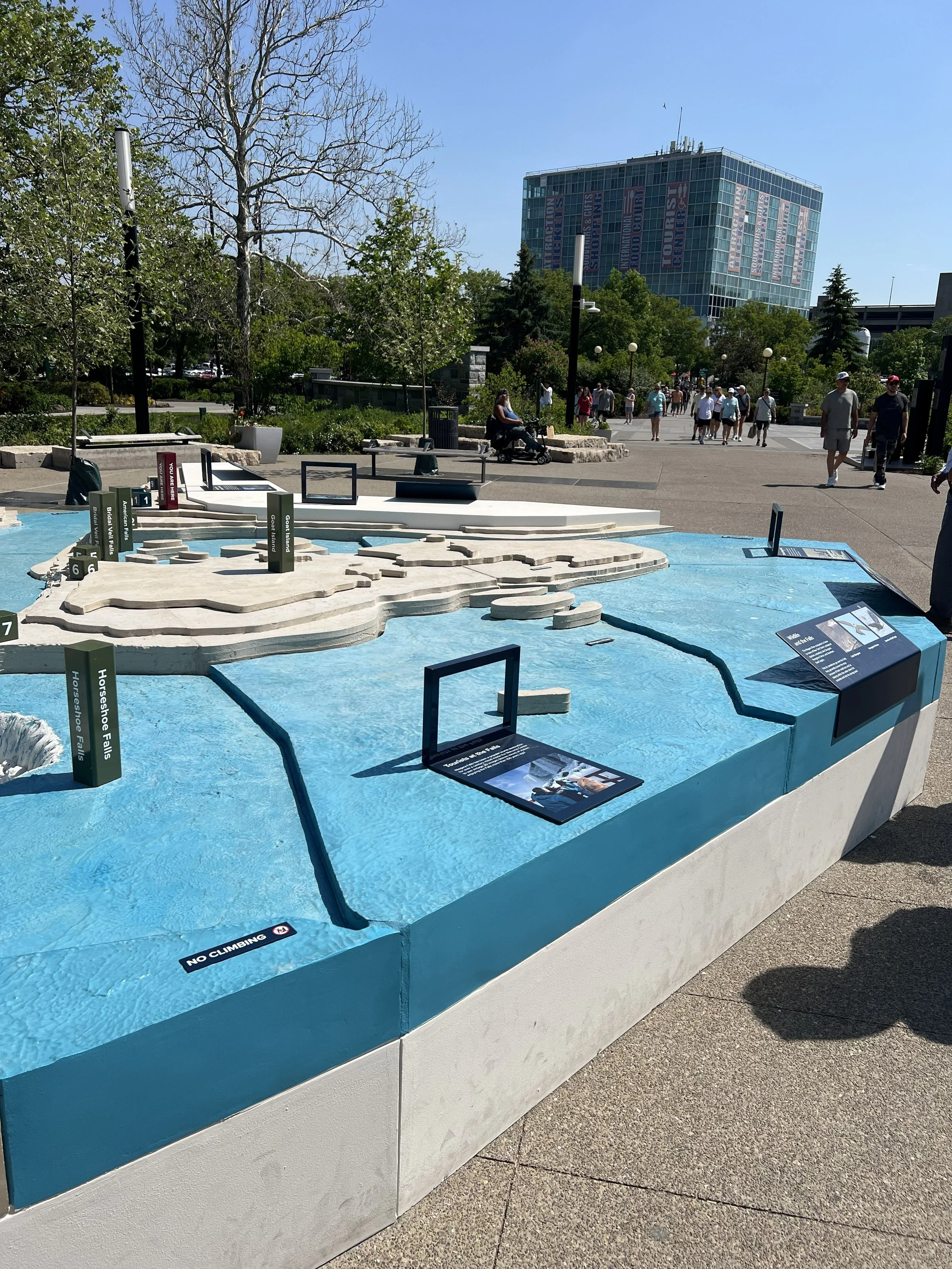 Niagara Falls State Park topographical model 1.4.jpg