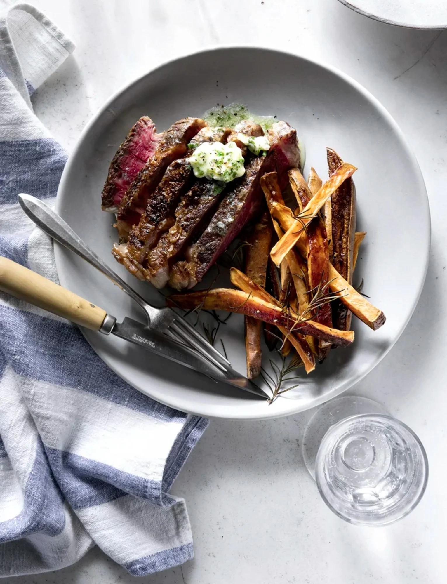 ribeye_sweet_potatoes_022_FINAL.jpg