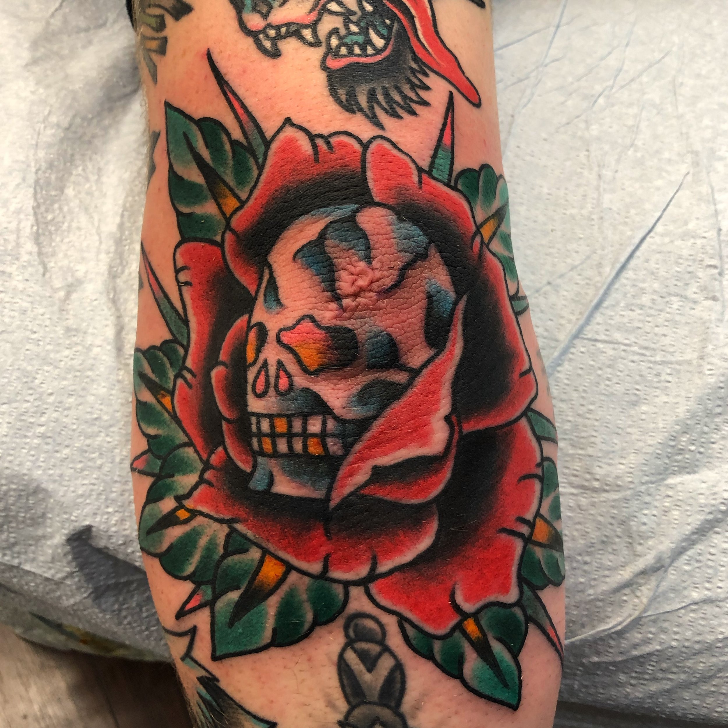 Skull in Rose