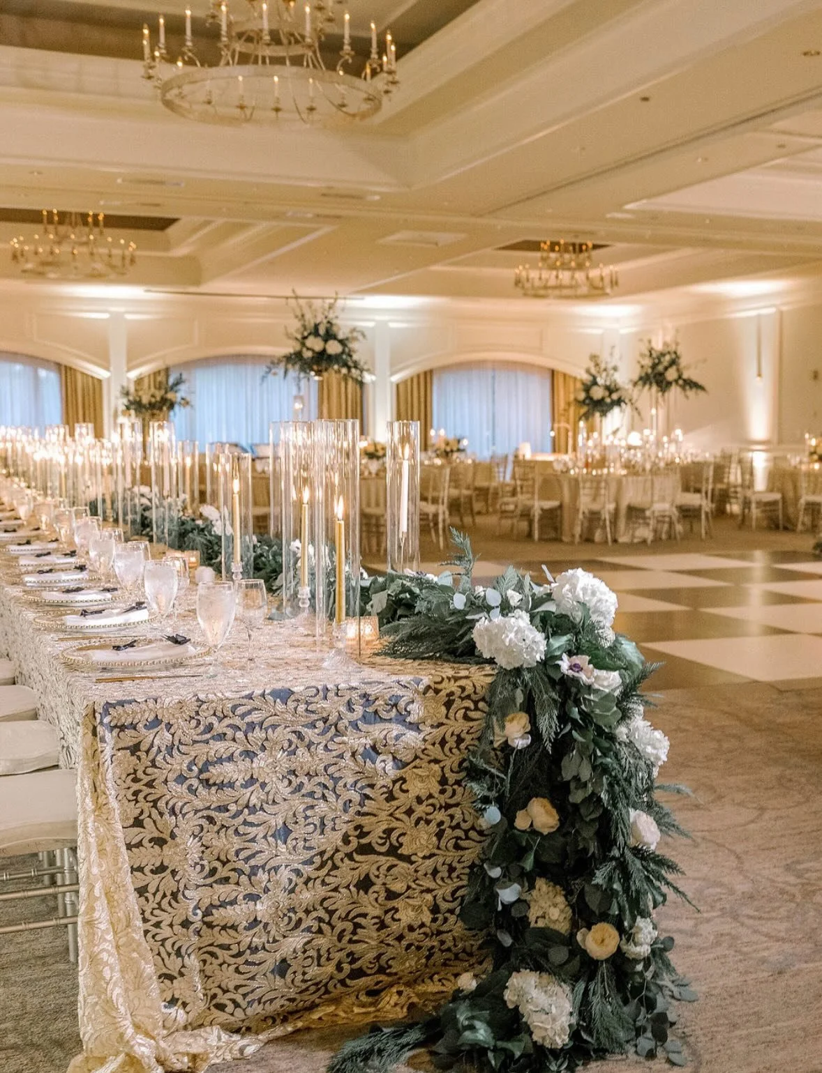 Happy 1st Anniversary to Sarah &amp; Jack!! What a NYE celebration the day was with a beautiful day on the 18th, champagne escort board, a glamorous nod to the new year surrounded by so much love from their family and friends. And of course an epic P