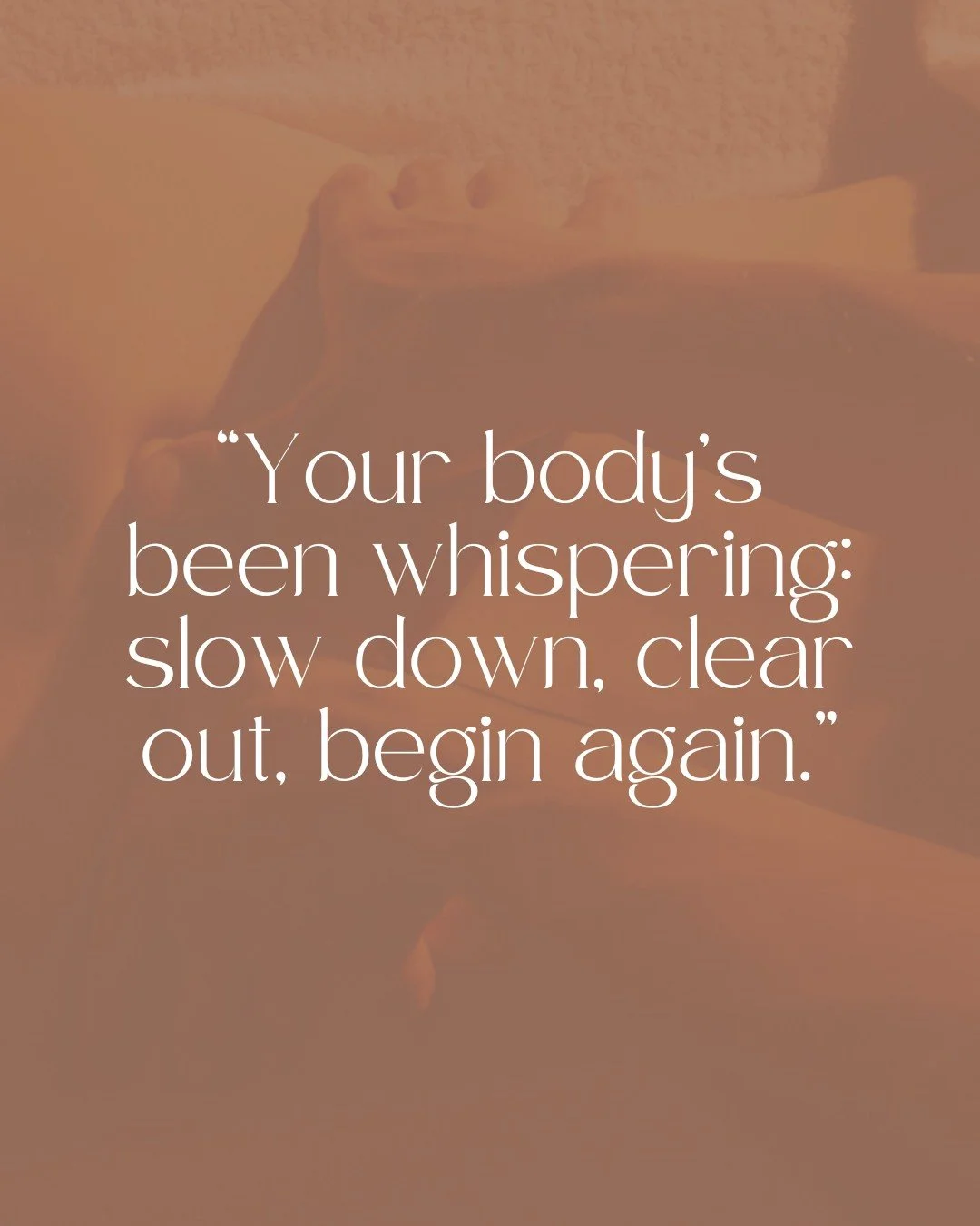 When your body is holding on to too much stress, stagnation, or emotional residue, it starts to whisper through fatigue, tension, or heaviness.
The Mini Panchakarma is your invitation to listen. 
Through Ayurvedic oils, herbal steam, and intentiona