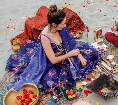 Recent outtakes from this wild wild life of mine&hellip;.
.
@thelaserbuddha @foxyracer8612 @nicolefish747 
.
#mendocino #panchakarma #ritual #pacifica #priestesslife