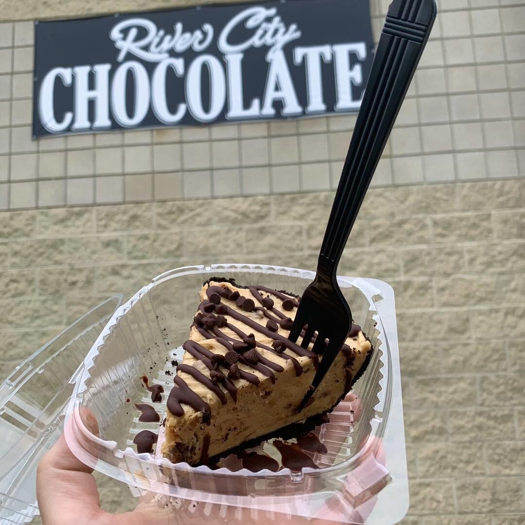 🥜🥜🥜

Nothing beats a slice of a bliss 🤩

We&rsquo;re open til 7pm, come say hi!

.
.
.
.
.
.
.
.
.
.
.
. 
#rva #rvaeats #rvafood #rvafoodie #804 #804eats #richmondva #sweetersideofrichmond