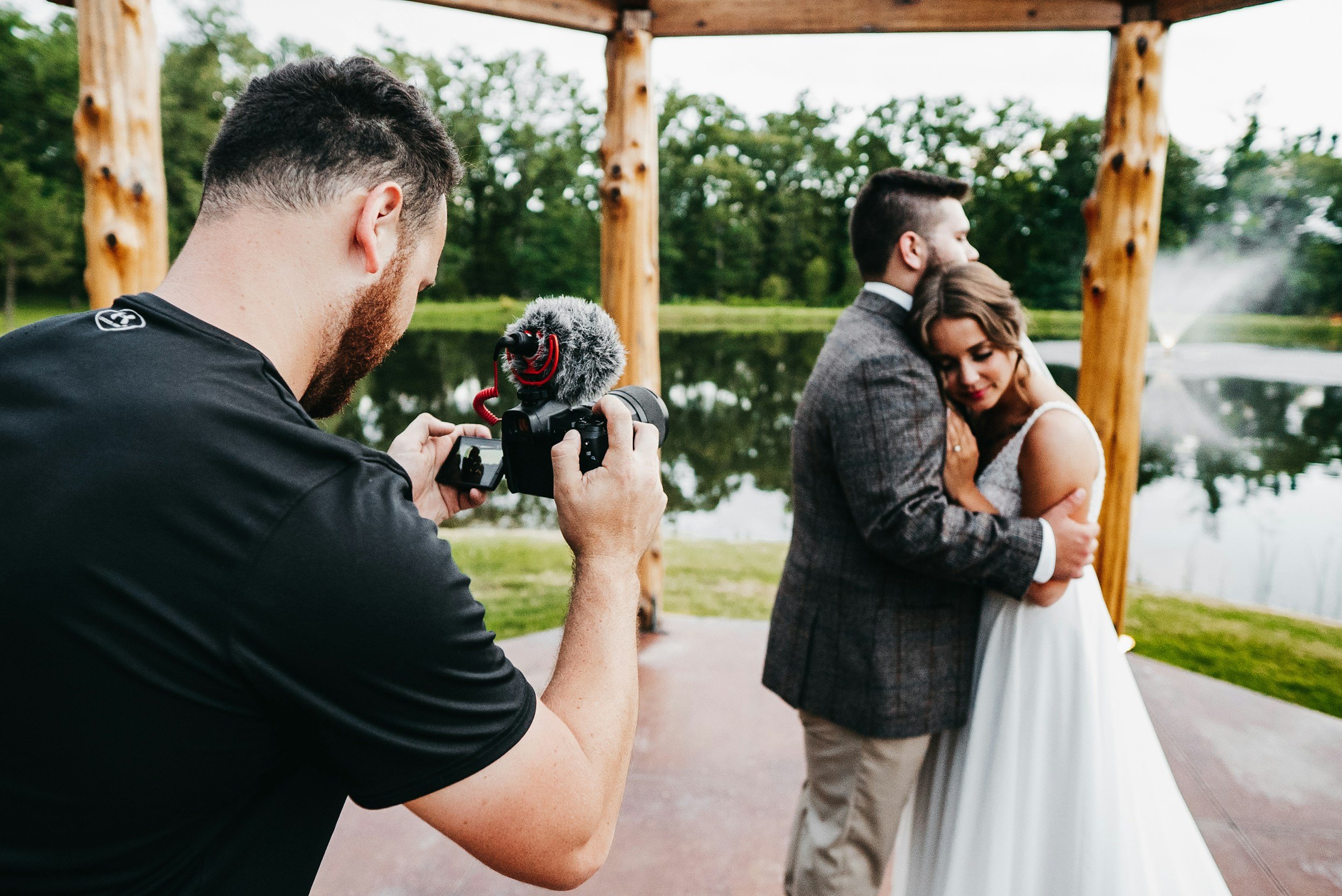 How to Choose Your Wedding Photographer and Videographer