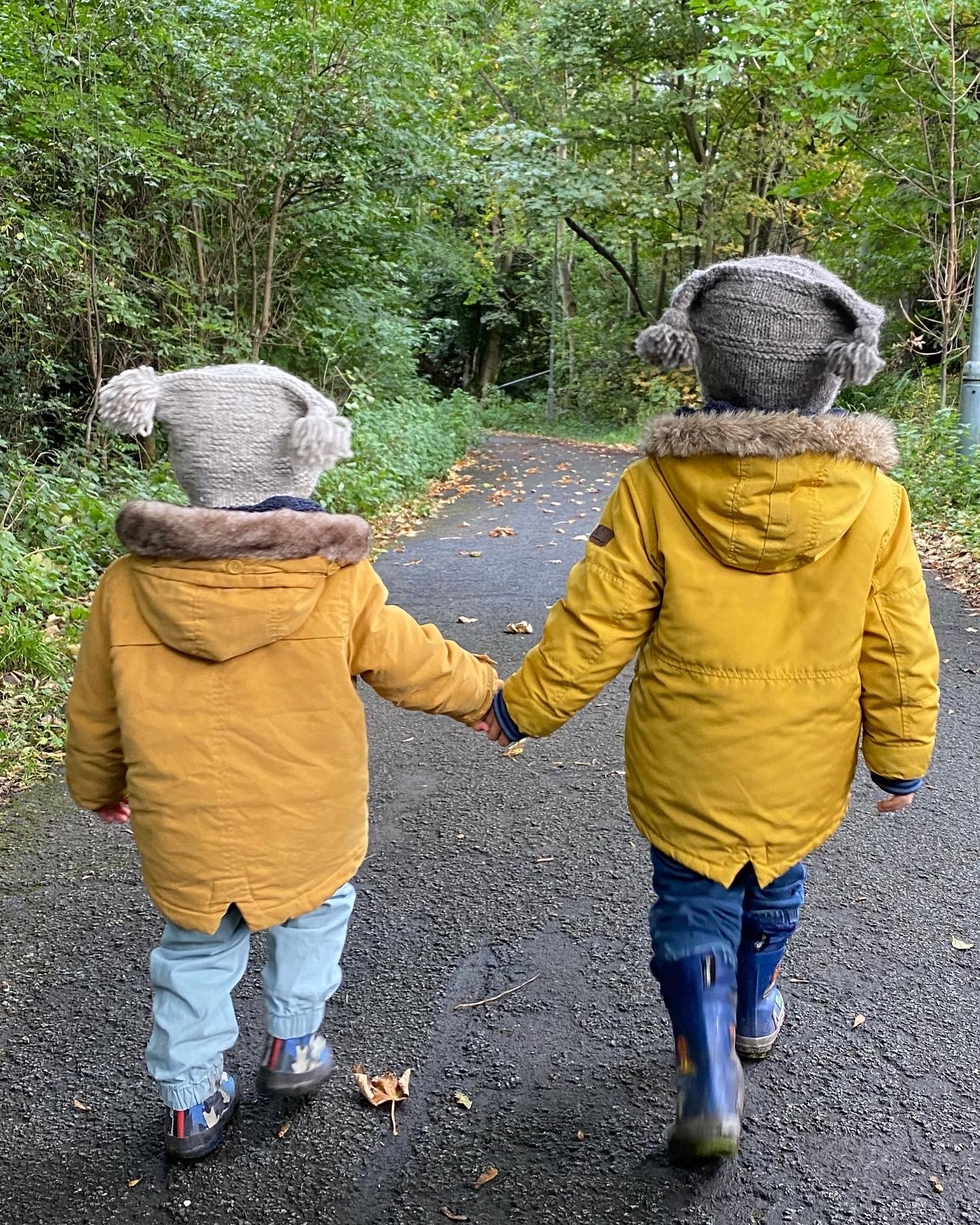 Wee Bunnet Knitting Kit