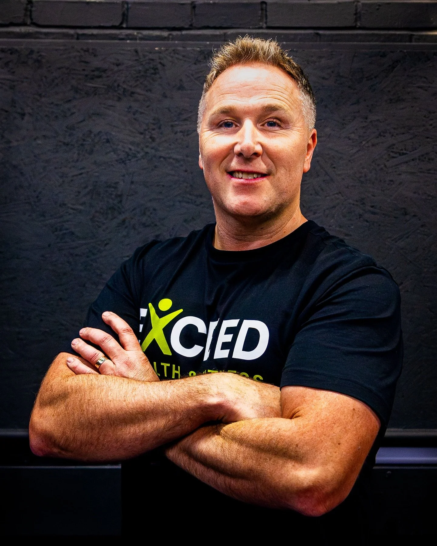 S H O W  U P  S T R O N G

I love seeing my photos out in the wild &mdash; especially when they&rsquo;re helping coaches show up strong. 💥

PTs + coaches&hellip;
Your brand works harder when your visuals do. Bold colours, confident poses, and photos