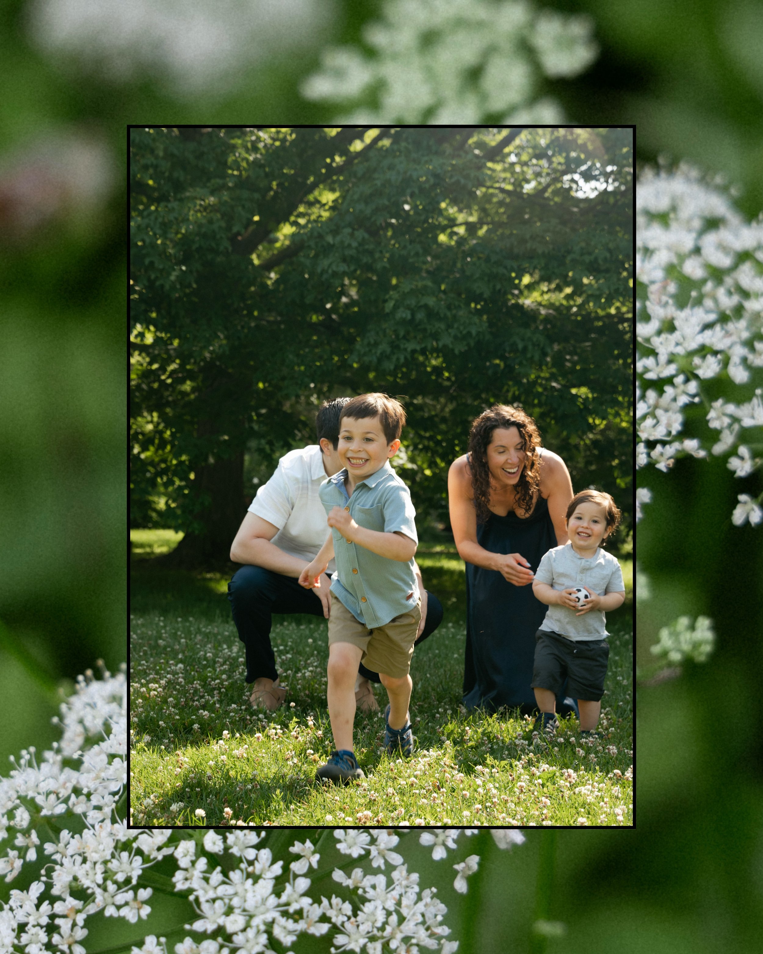 A cute little summer family session at Gillson park in Wilmette with the Kiferbaums, spent mostly running through the fields of clover and grass and playing silly made up games. I&rsquo;ll choose having fun over perfectly posed every time.