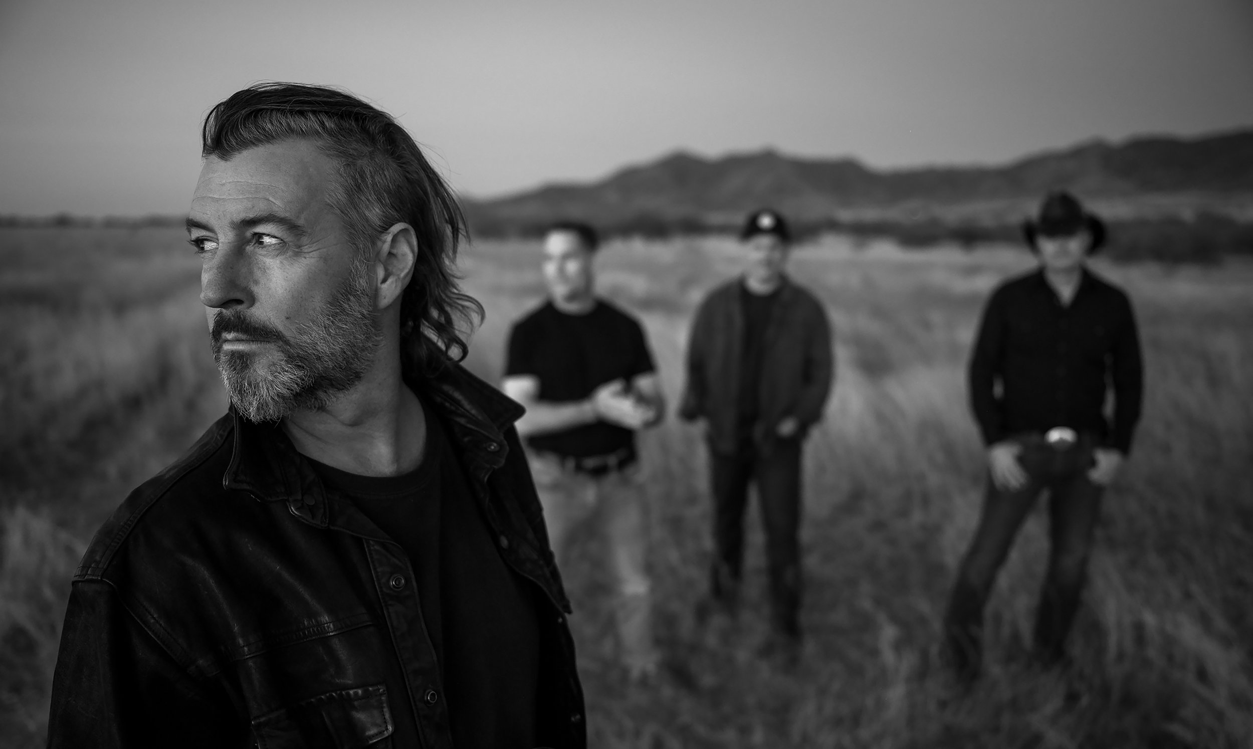ROGER CLYNE & THE PEACEMAKERS