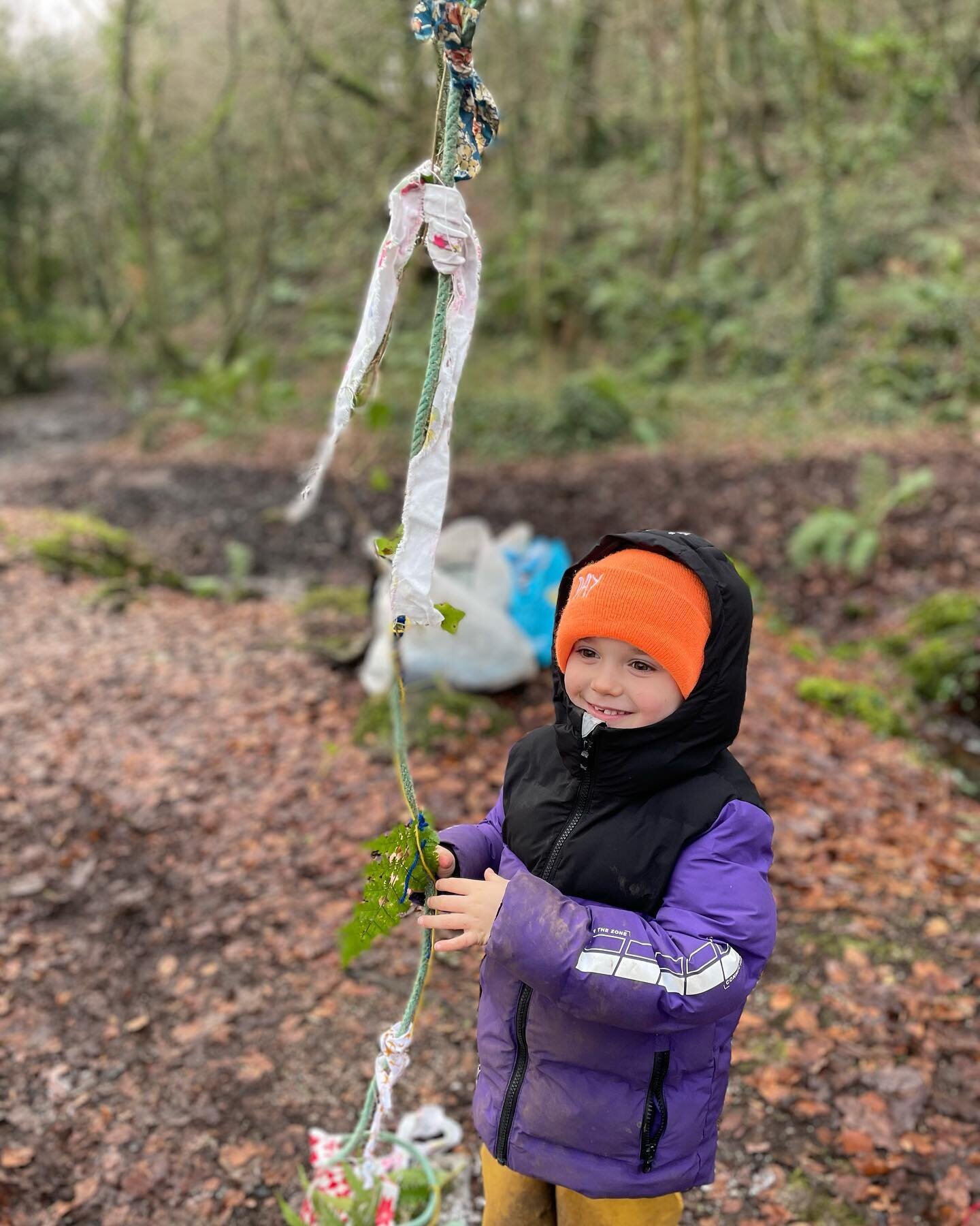 Happy New Year everyone!  On return to Pre-School we were greeted by an unexpected sight&hellip;a beanstalk had appeared in our role play area and a story about a boy called jack, a giant and some golden eggs 🤔 Within the woods we found some odd sha