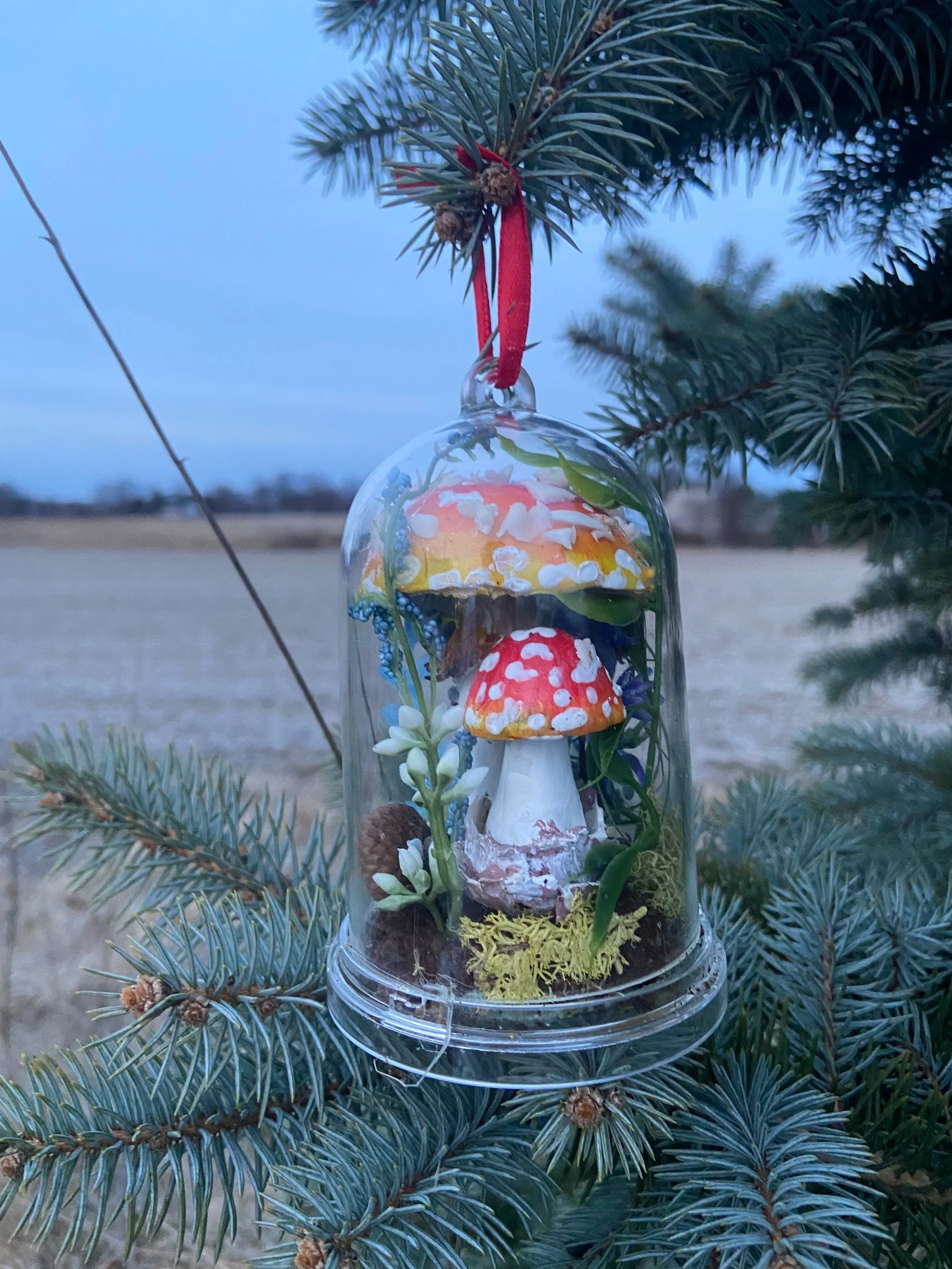 Terrarium Ornament - Mushroom