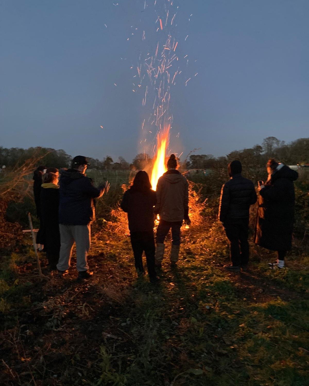 Last Wednesday we hosted a TPPTG Kitchen Garden social at our allotment on Quex Park for volunteers - past, current and potential! Our trainees also came along to help build the bonfire, serve jacket potatoes and spend some well earnt time together s