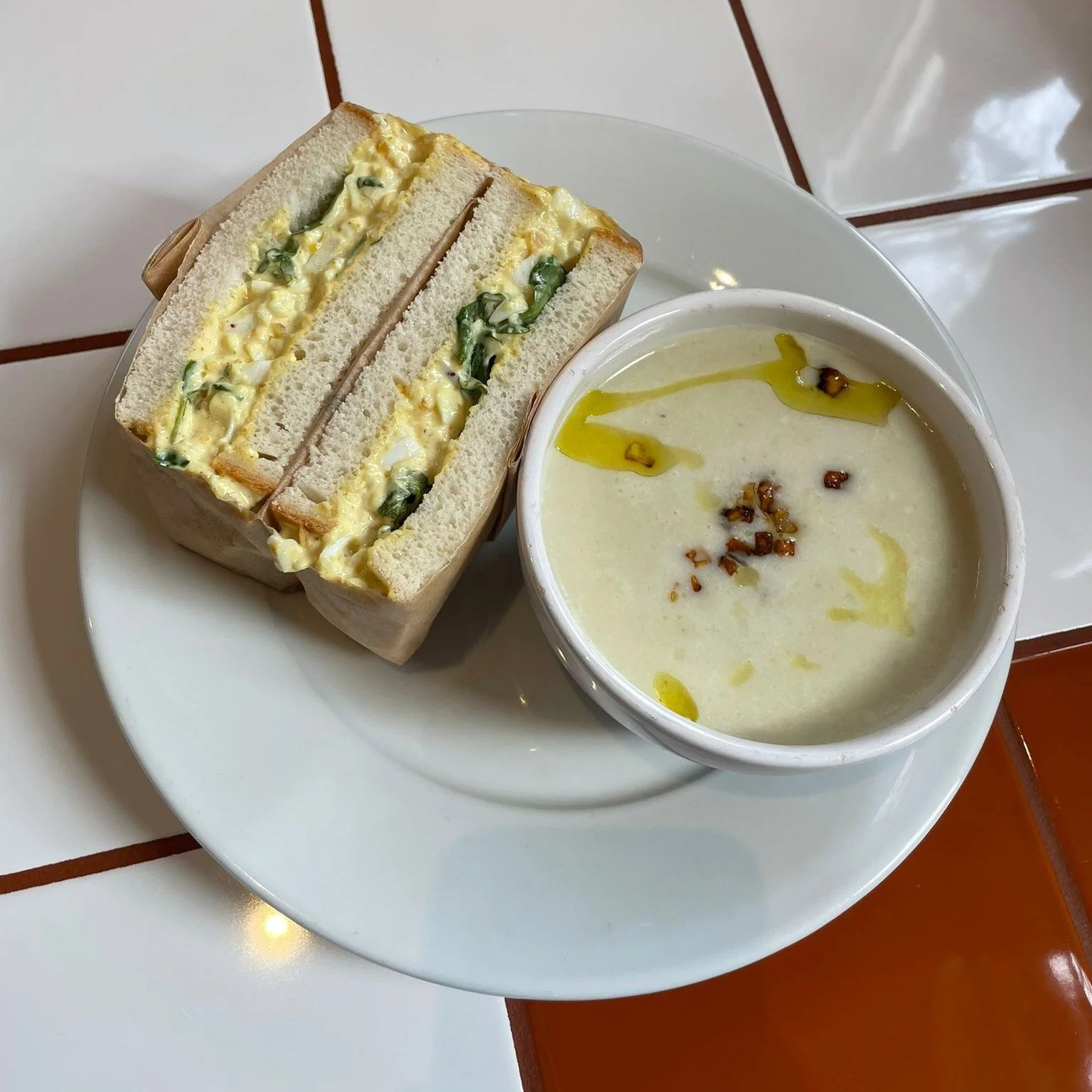 Another week, another Soup &amp; Sandwich special at The Perfect Place To Grow.

Sandwich: Curried Egg Mayo
Soup: Jerusalem Artichoke (contains dairy).

Buy separately or part of the Soup &amp; Sandwich deal for &pound;12!

Open Tuesday - Friday / 9a