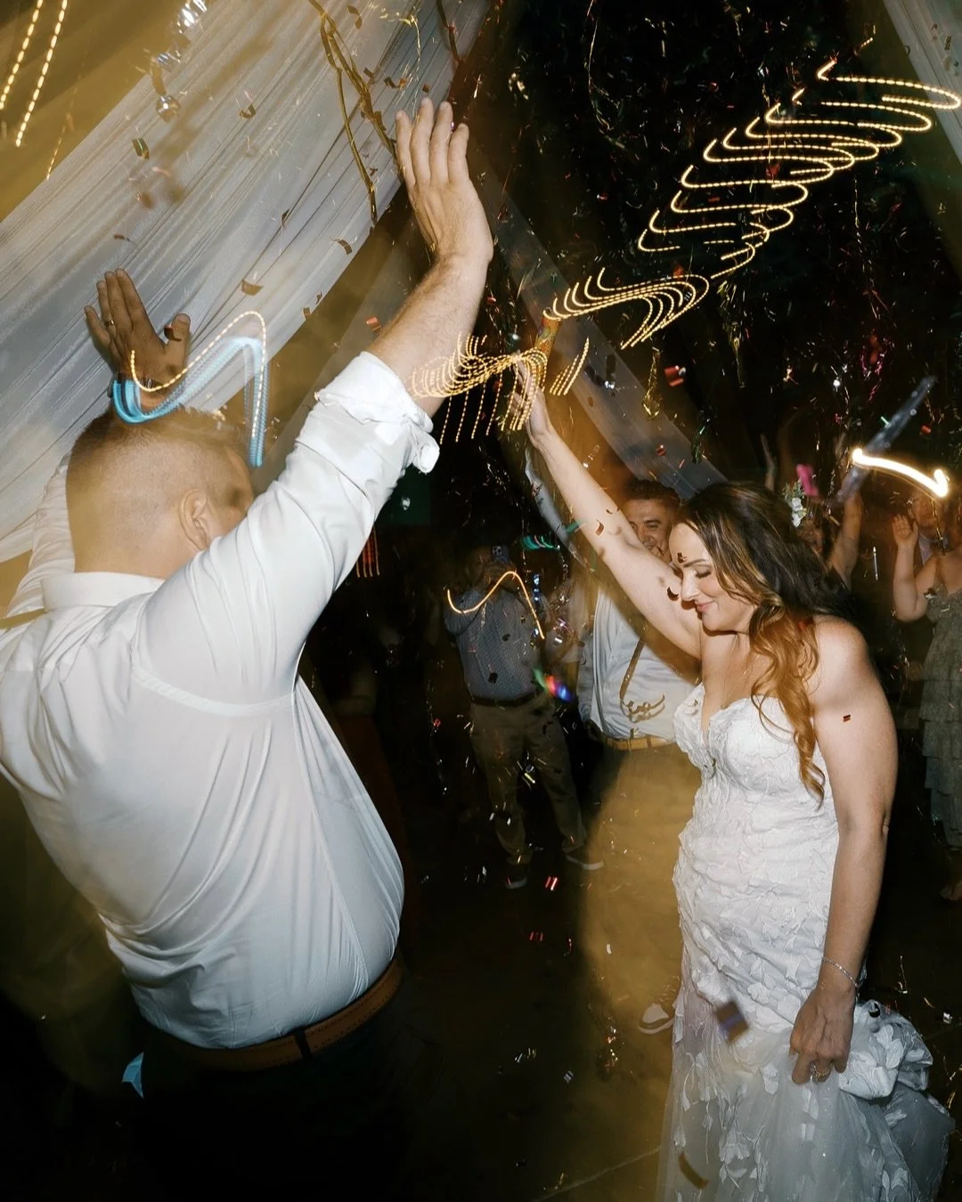 Some of my favorite moments from David &amp; Sarah&rsquo;s wedding day ✨
-
Photography:&nbsp;@natebittinger
Videographer: @nvu.films
Venue: @kalerovineyardweddings
Coordinator: @liloweddings&nbsp;
Caterer: @market93provisions
Florist: @poppyflowersco