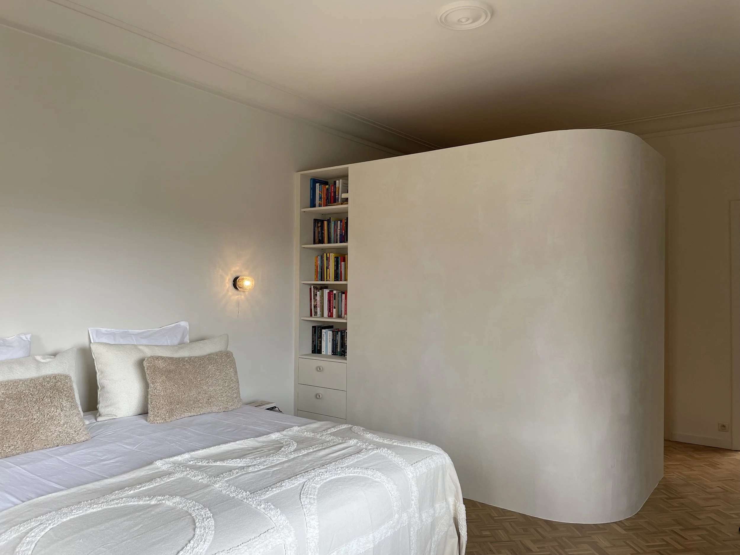 masterbedroom+ walk-in dressing