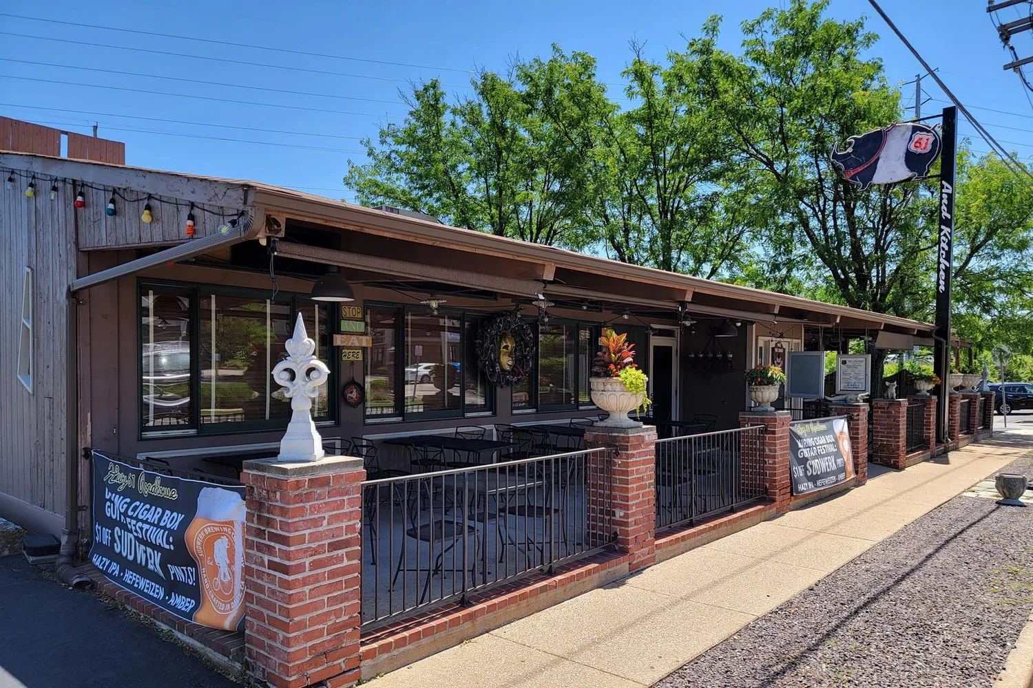 Contact Us & Location — Hwy 61 Roadhouse
