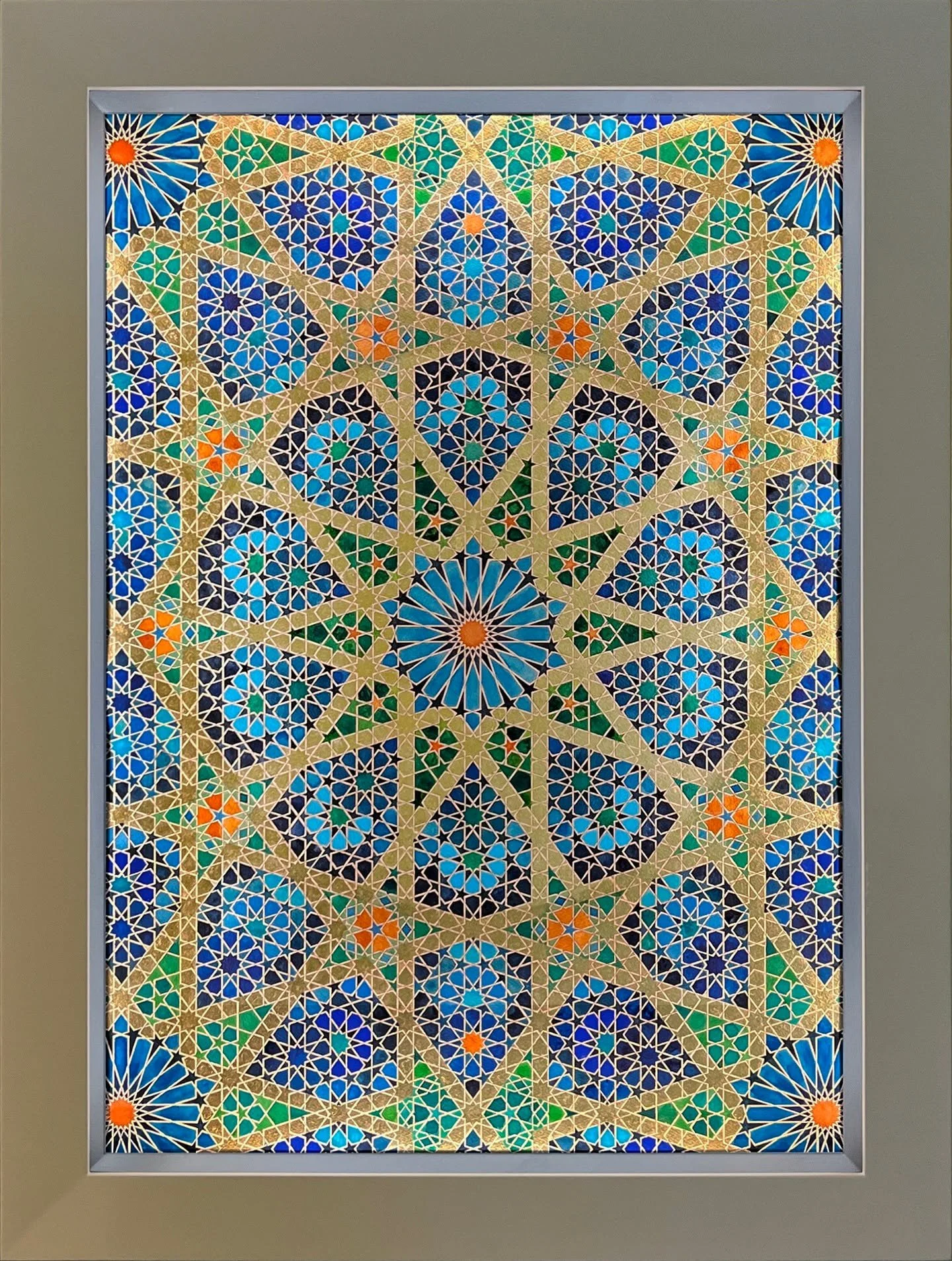 Hoping you all had a wonderful Christmas ✨

Sharing a new collaboration between Lucy Temple @lucymarthatemple and Luminesco @luminesco.art &mdash; Lucy&rsquo;s Magic Dragon pattern, explored through light at different illumination levels within a Lum