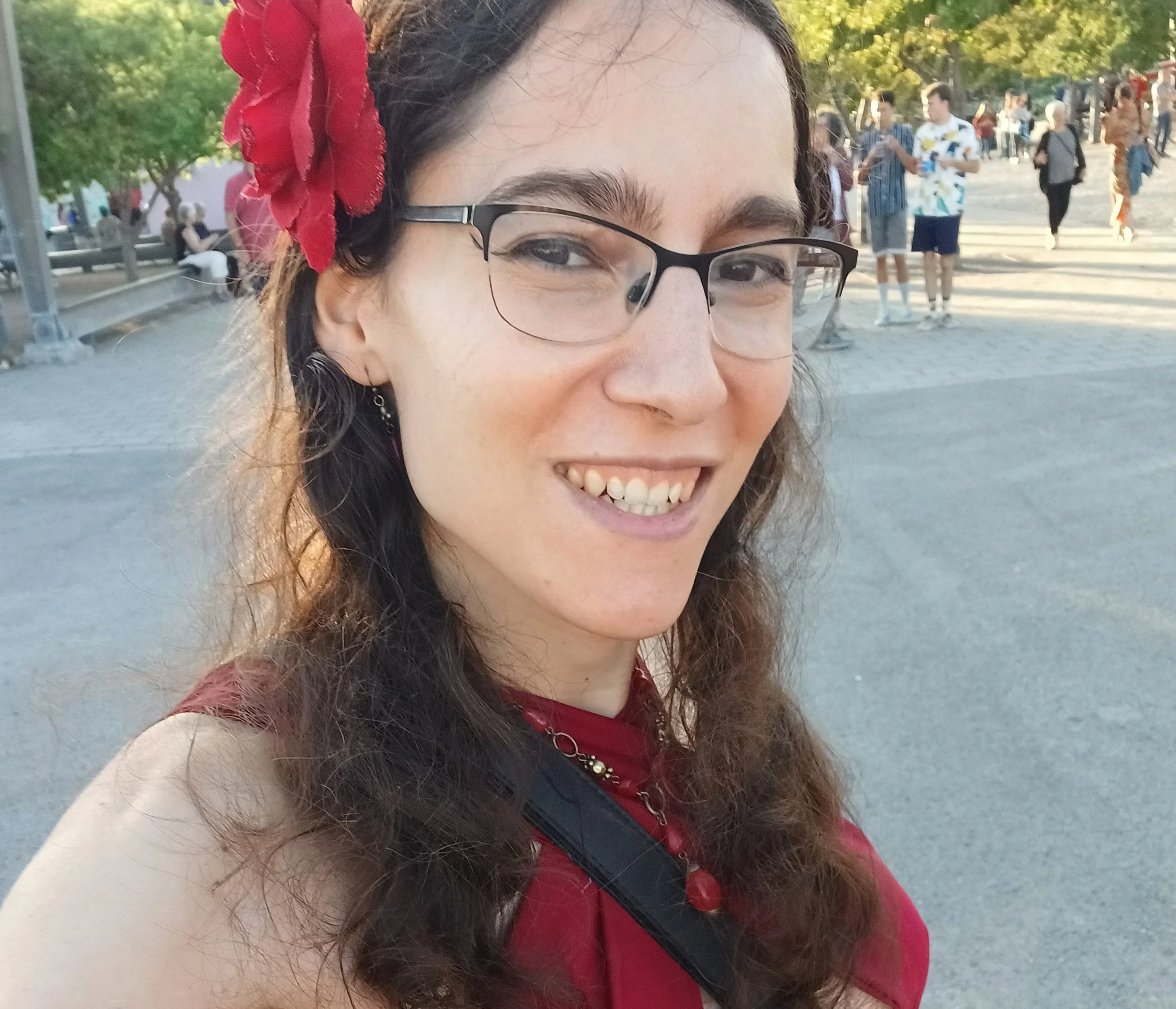 Alyssa Gonzalez, author of Nonmonogamy and Neurodiversity