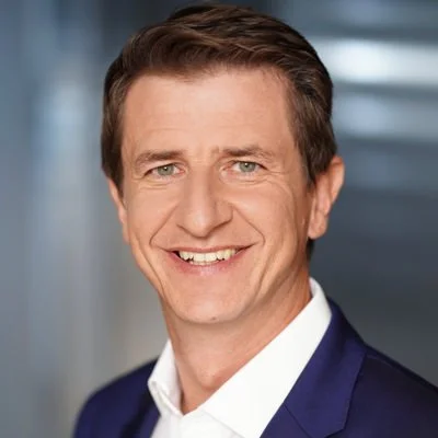 Headshot of Jonathan Ley
