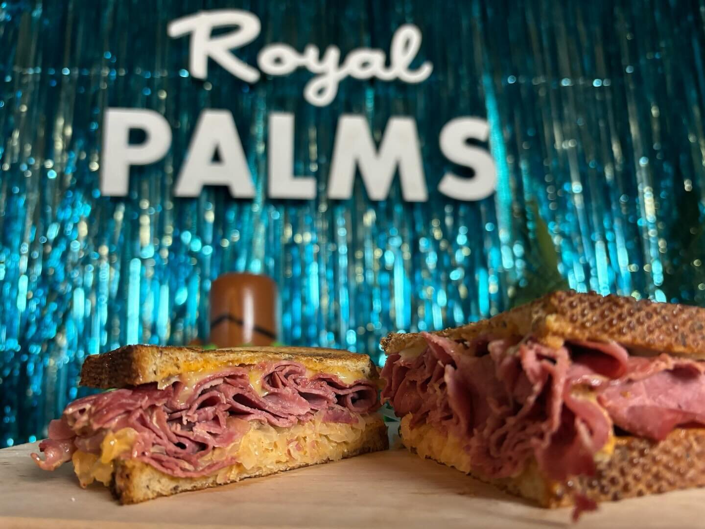 Come celebrate St. Patrick&rsquo;s Day with us @royalpalmschicago 

Get our special Reuben Sandwich this weekend only!
Thinly sliced corned beef, Swiss Cheese, Sauerkraut and our House-Made Tangy Creole Remoulade on Rye Bread.☘️