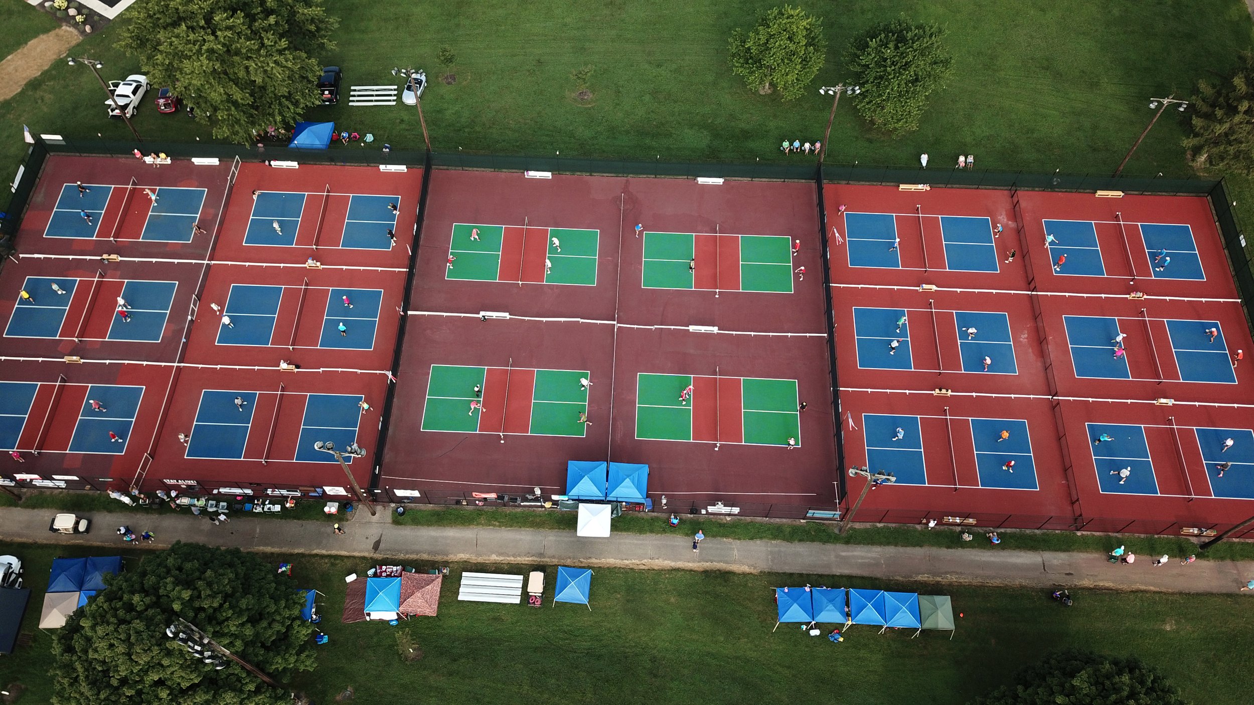 Pickup Games and Tournaments: How to Find Pickleball Courts Near Me