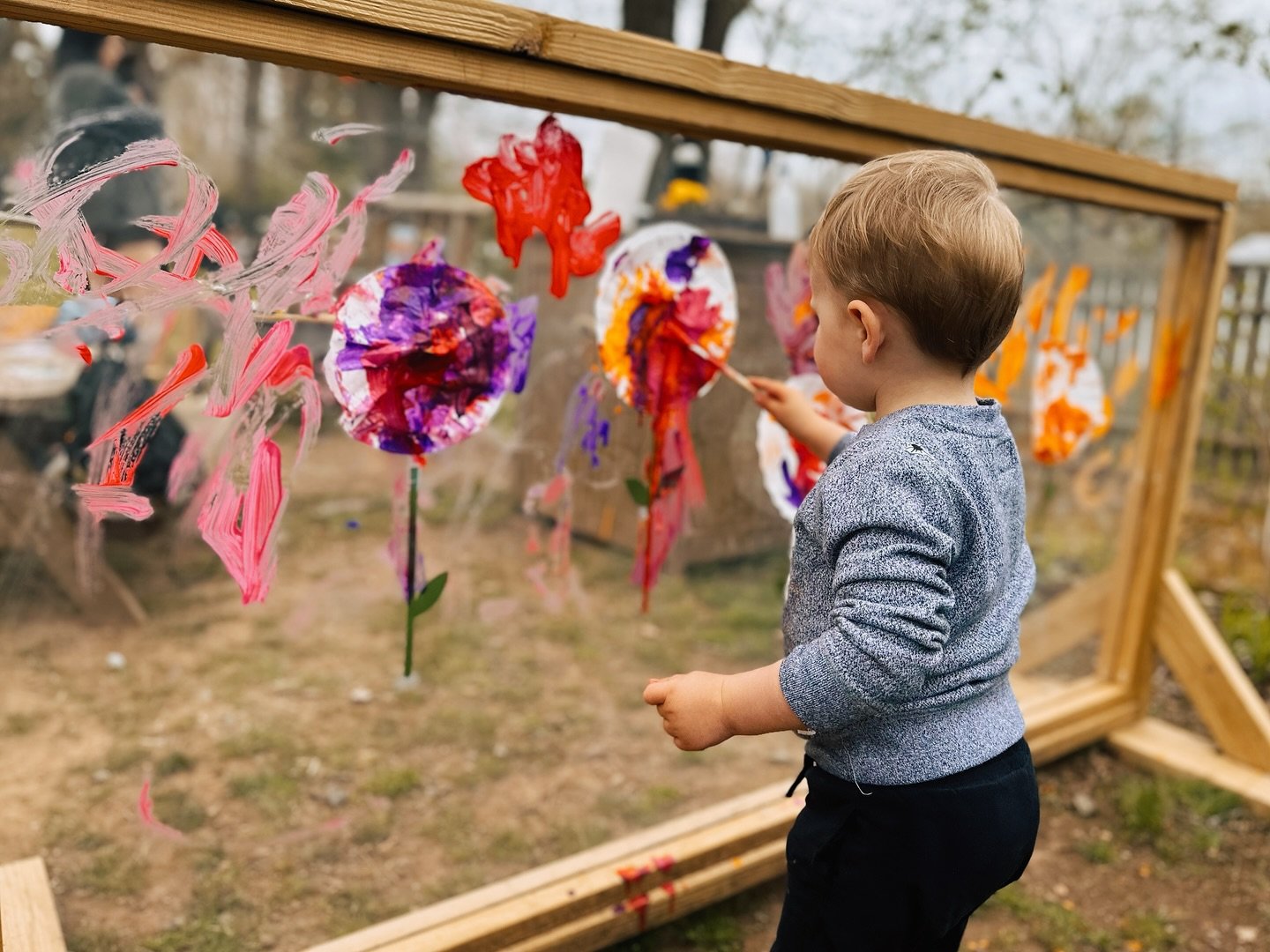 April showers bring&hellip;VERY COLORFUL May flowers! 🌼🎨 #littlelunas