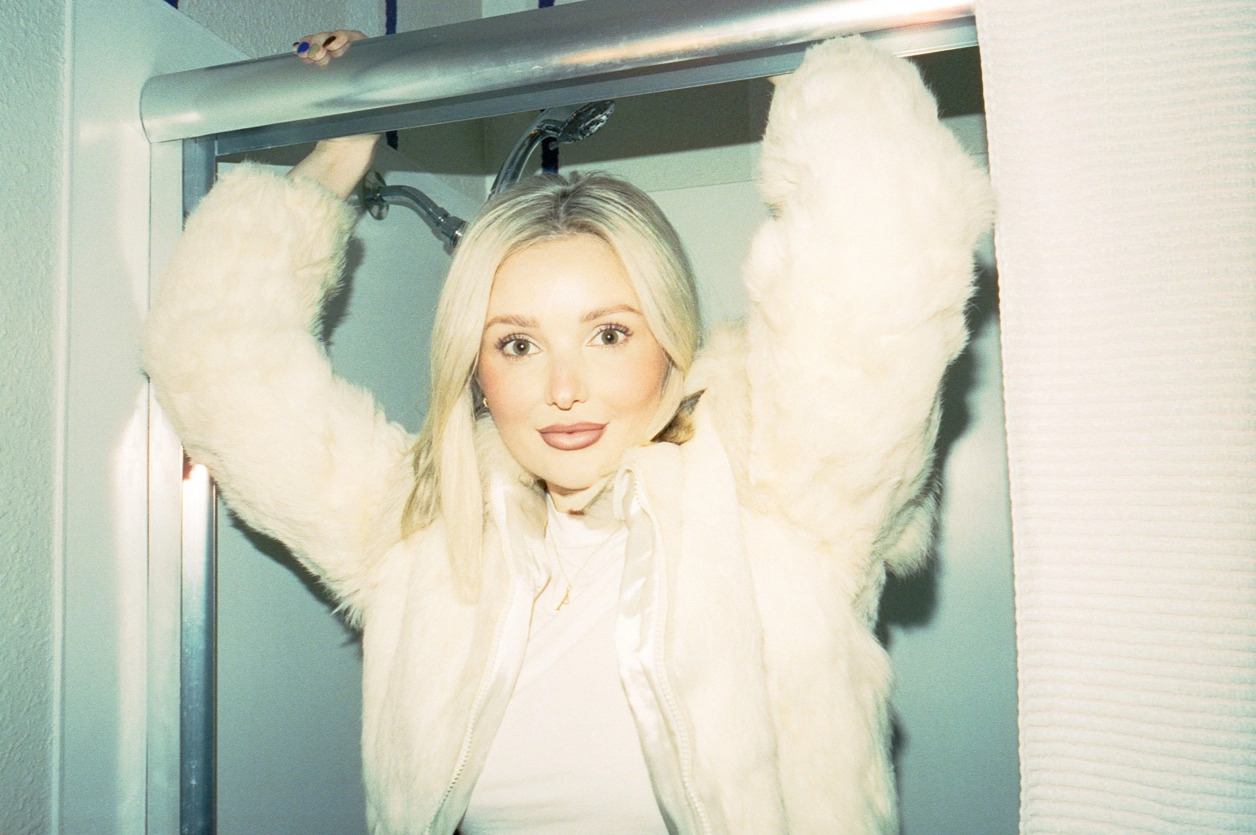 ANNA_TUB_FILM-8.jpg