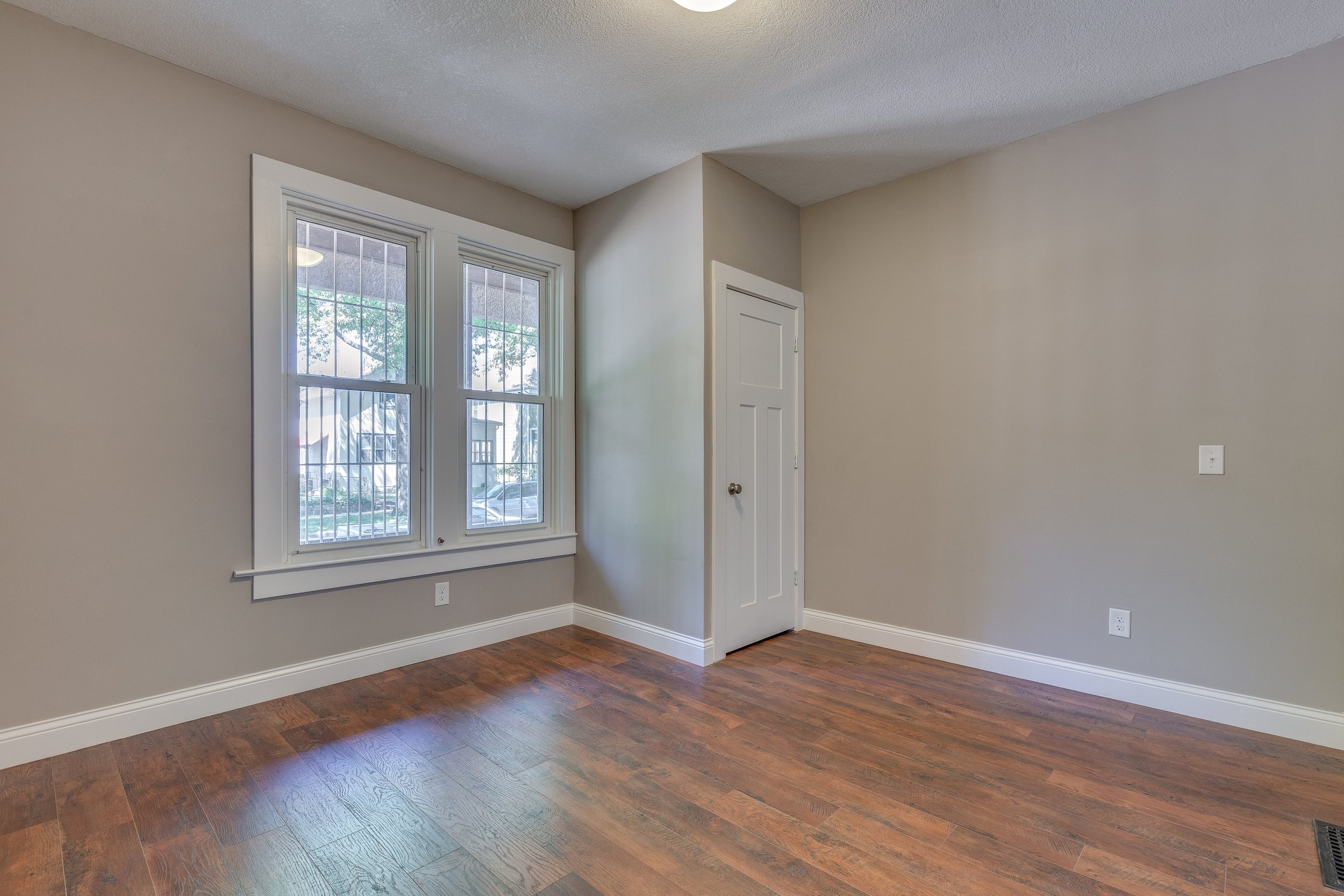 Bed - 1F - AFTER.JPG