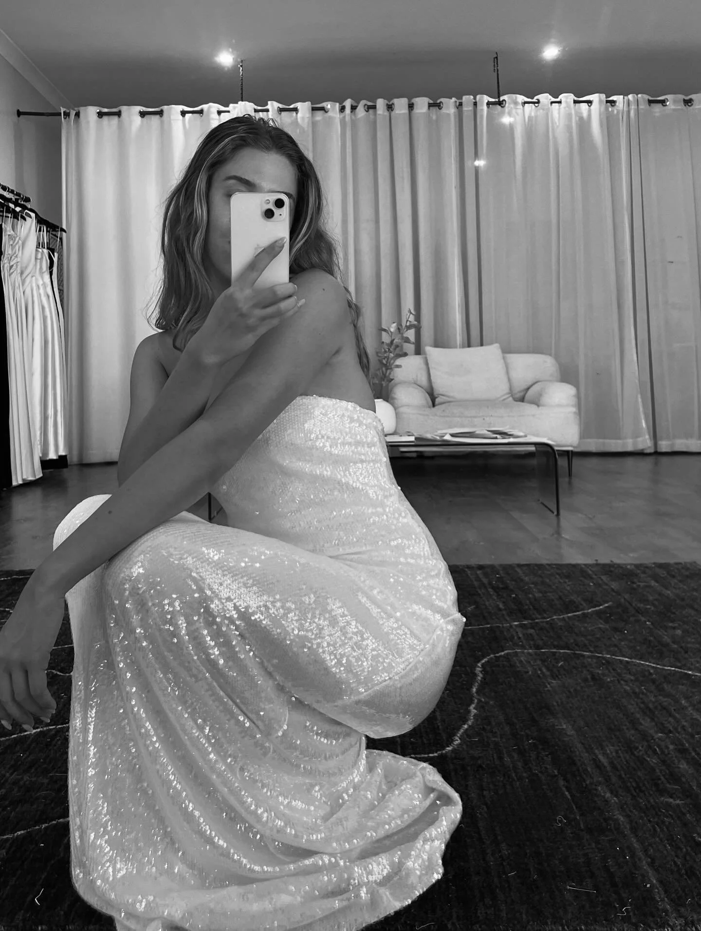 Relaxed glam 🖤 Online January