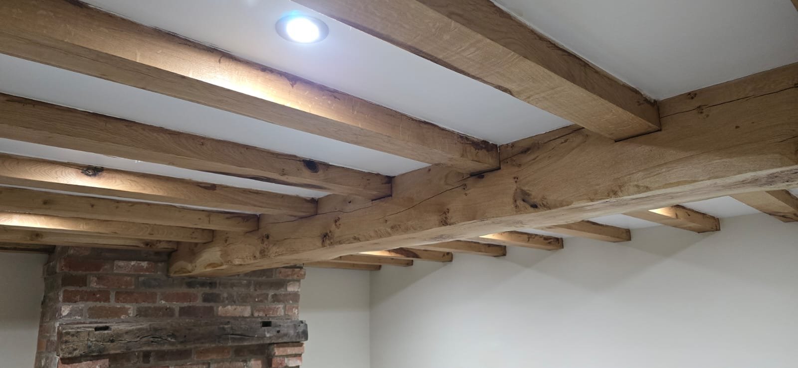Oak beams and rafters 2.jpg