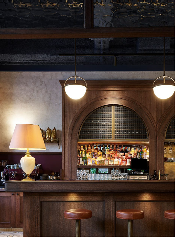 THE CASTLE HOTEL Tap Room.png