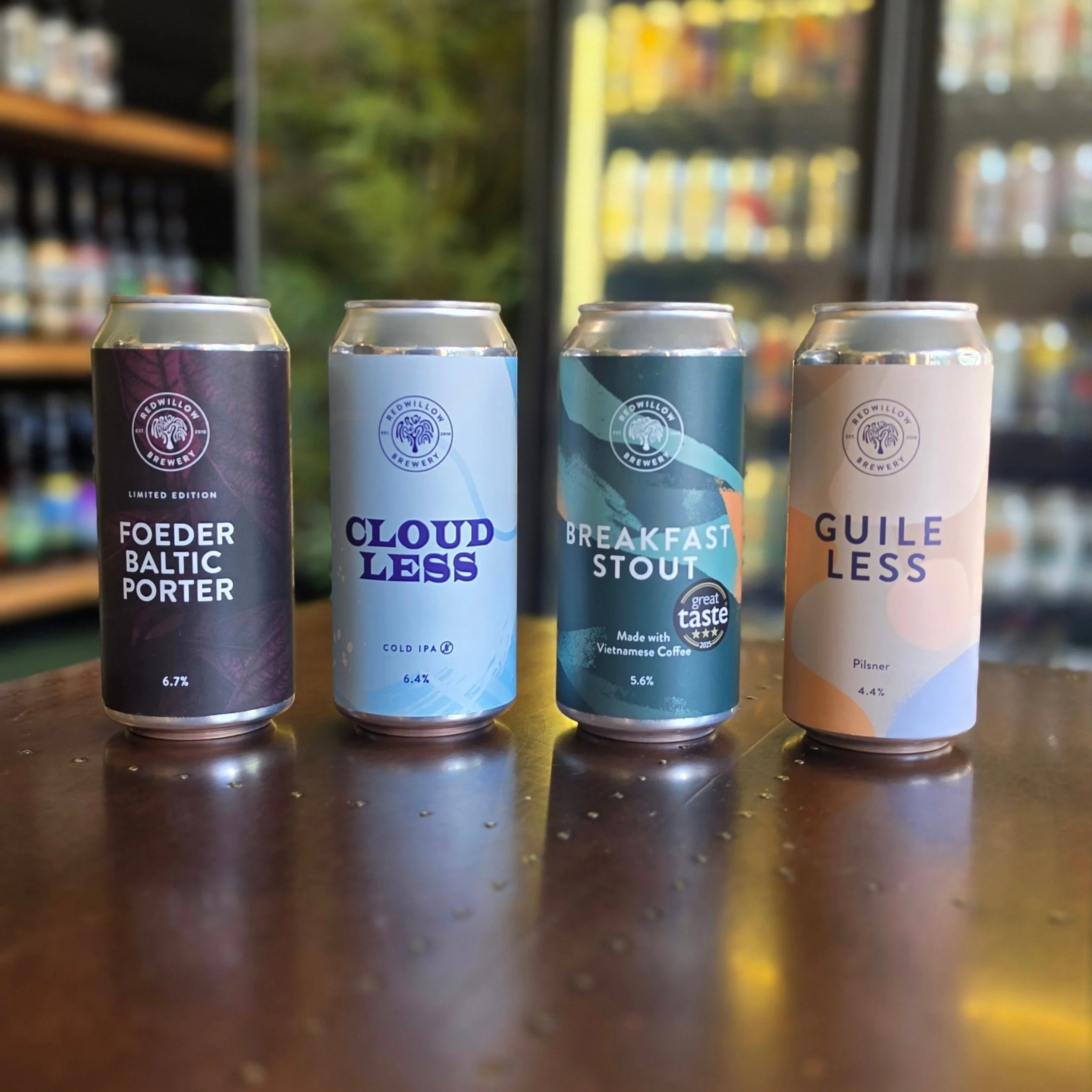 Fresh drops and some new breweries in the fridge

@redwillowbrewery 
@beakbrewery 
@neighbourhoodbc 
@weekendprojectbrewco 

🍺