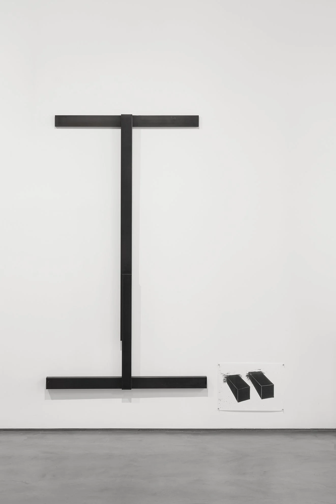 T, T invertida, 2025