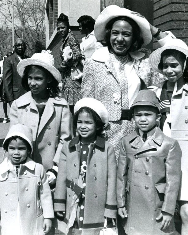 Bring family, friends, and your CROWNS to the 2nd activation of the Sankofa Emancipation Project&mdash; &ldquo;Faith Without Works Is Dead&rdquo; this Saturday. Click the link in our bio to sign up for free! 

Presented by The Community Artists&rsquo