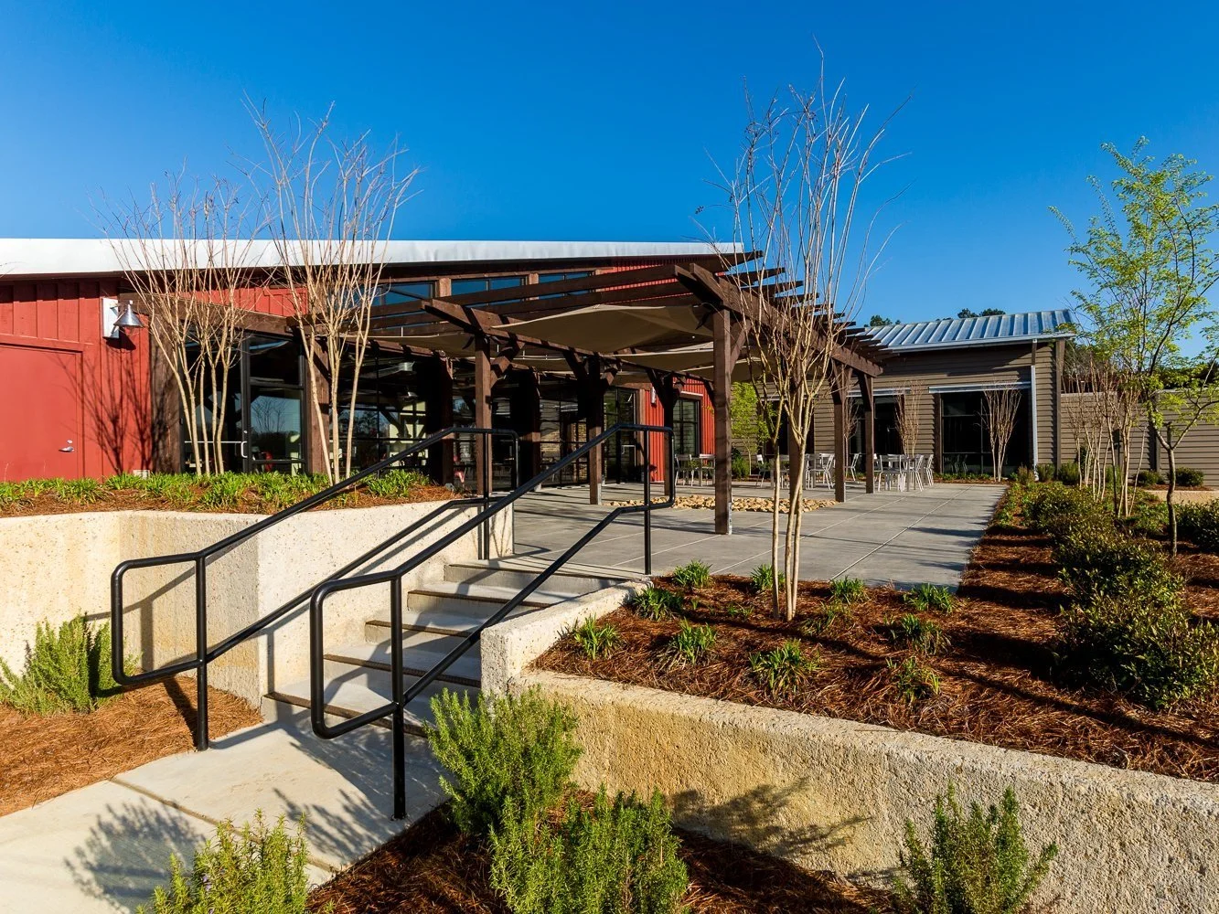 COMMERCIAL — LIVE design group architecture + interior design