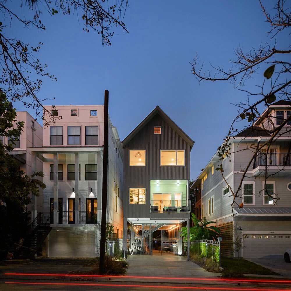 BZDs completed vertical infill house in Houston&rsquo;s flood way #modernarchitecture #buffalobayou #sandwiched #bzd #houstonarchitecture #buildinginthefloodzone #corrugated #texasarchitecture @jaeboggess photocred @luis_ayala_v @piggypop03