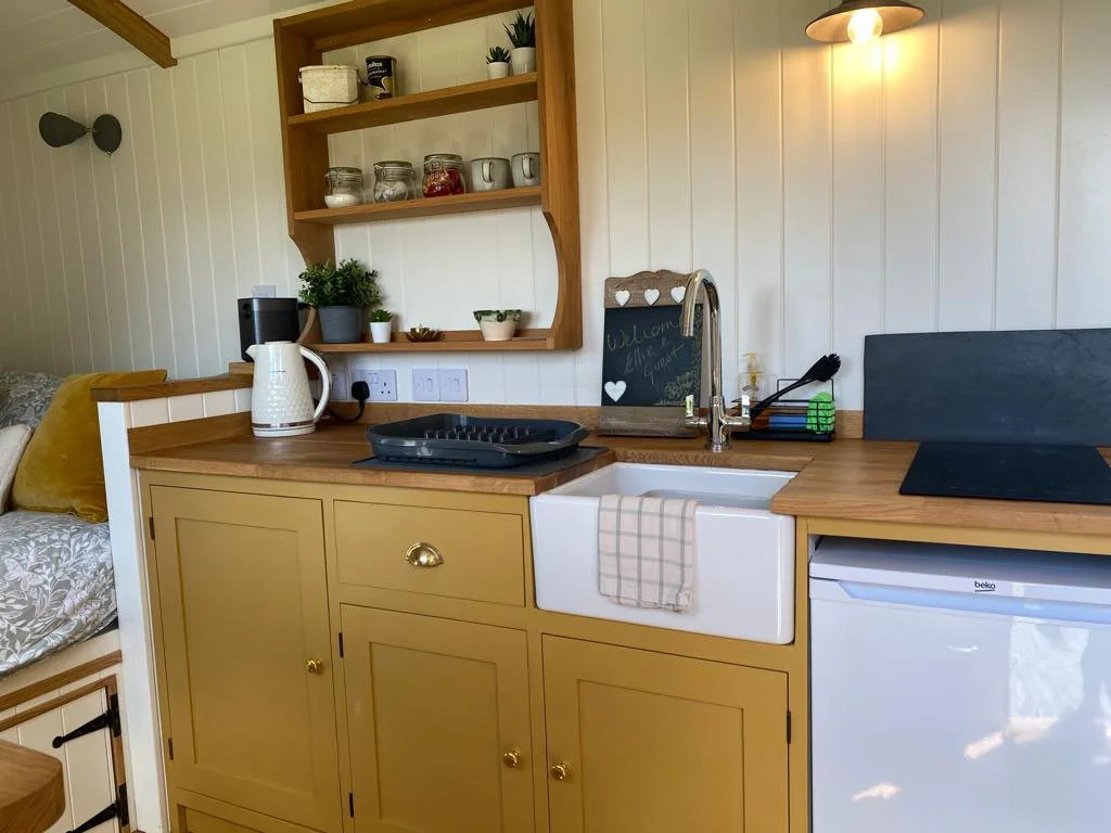 Tregray-Sheperd-Hut-Demelza-Interior-Kitchen-area2.jpg