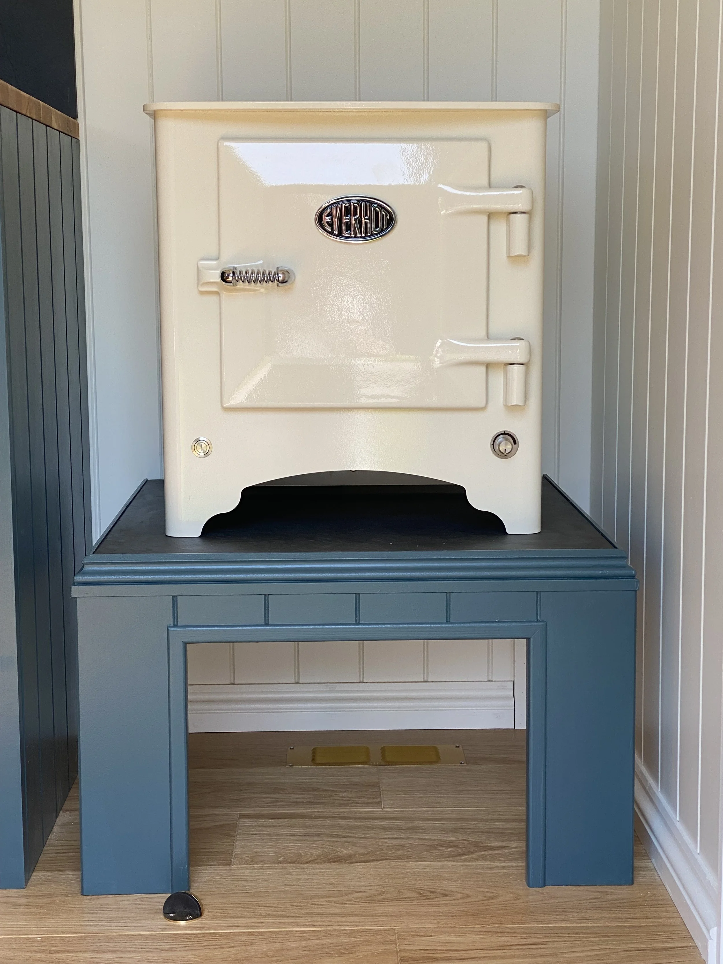 Cosy stove to keep you warm.JPG