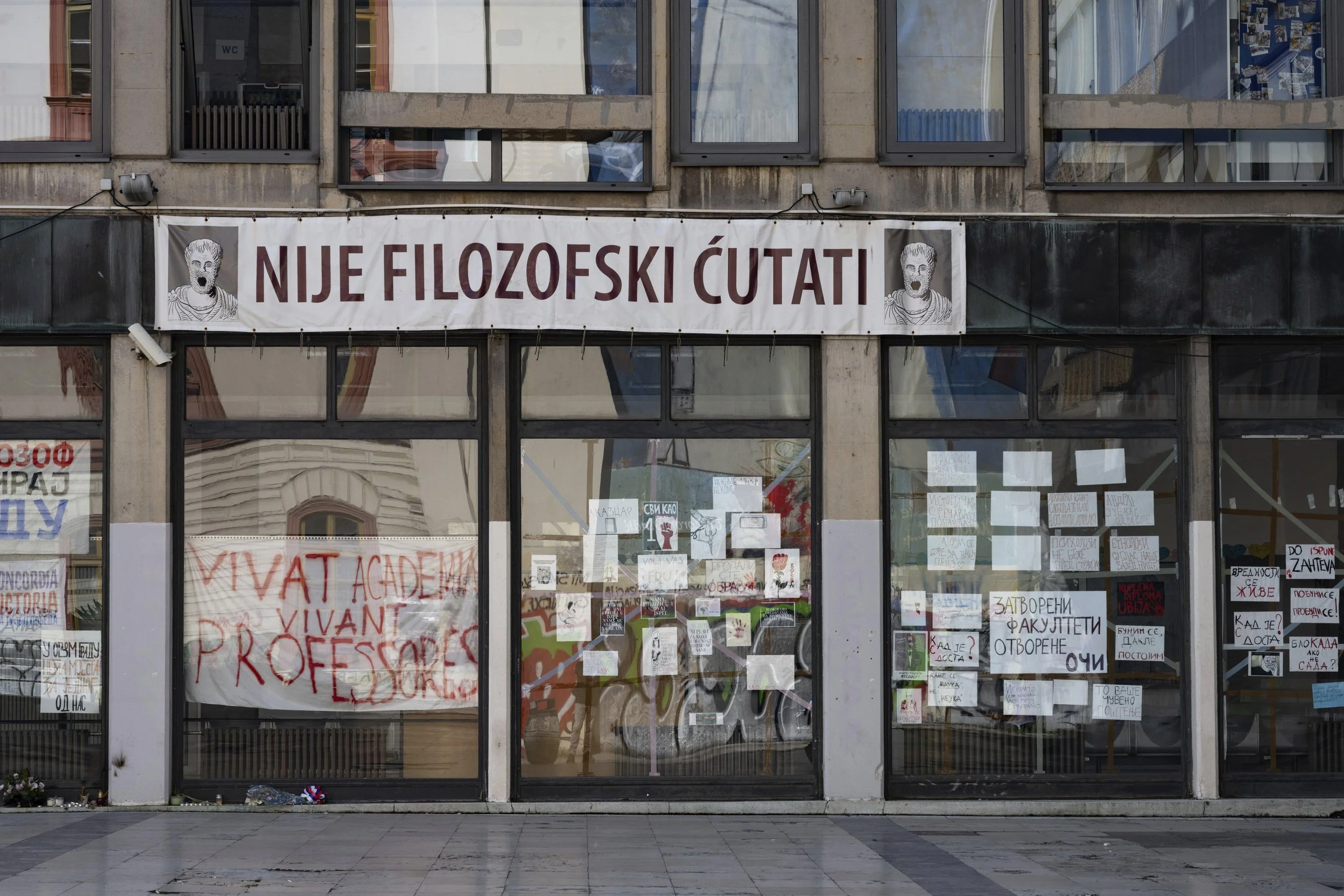 Serbia: End pervasive crackdown on dissent and rights