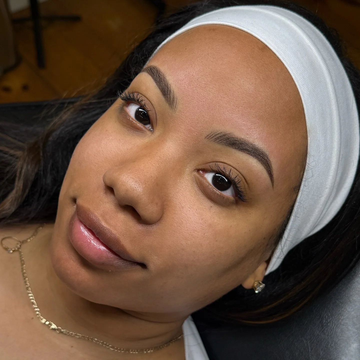 Another beautiful client leaving with beautiful brows 🧚🏻

Products used:
&bull; @lipigmentsglobal @girlzinkstudio Pigments in &ldquo;Ebony brown&rdquo; + &ldquo;Navajo Brown&rdquo;
&bull; Ultra Duration throughout the service - this also creates th