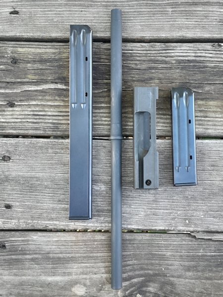 1UZI.jpg