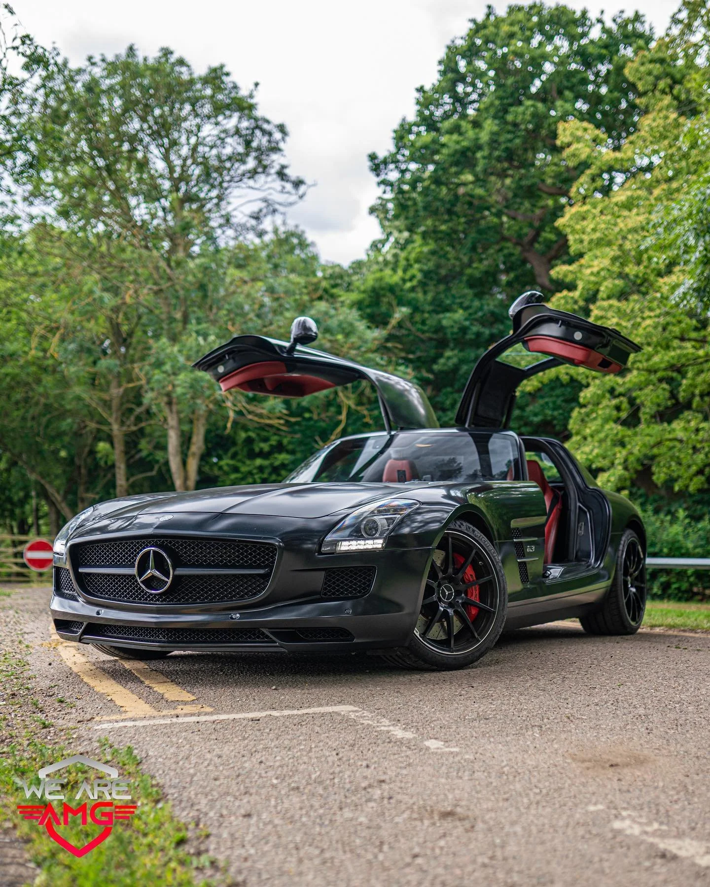 Meanest Gullwing ever made? Do you agree? 🤔

#WeAreAMG a place where you can find brilliant AMG content, @we_are_amg 

#AMG #MercedesAMG #SLS #Gullwing #InstaShot #Coupe #NaturallyAspirated #V8 #OneManOneEngine #DreamCar #GermanMuscle #Iconic #RareC