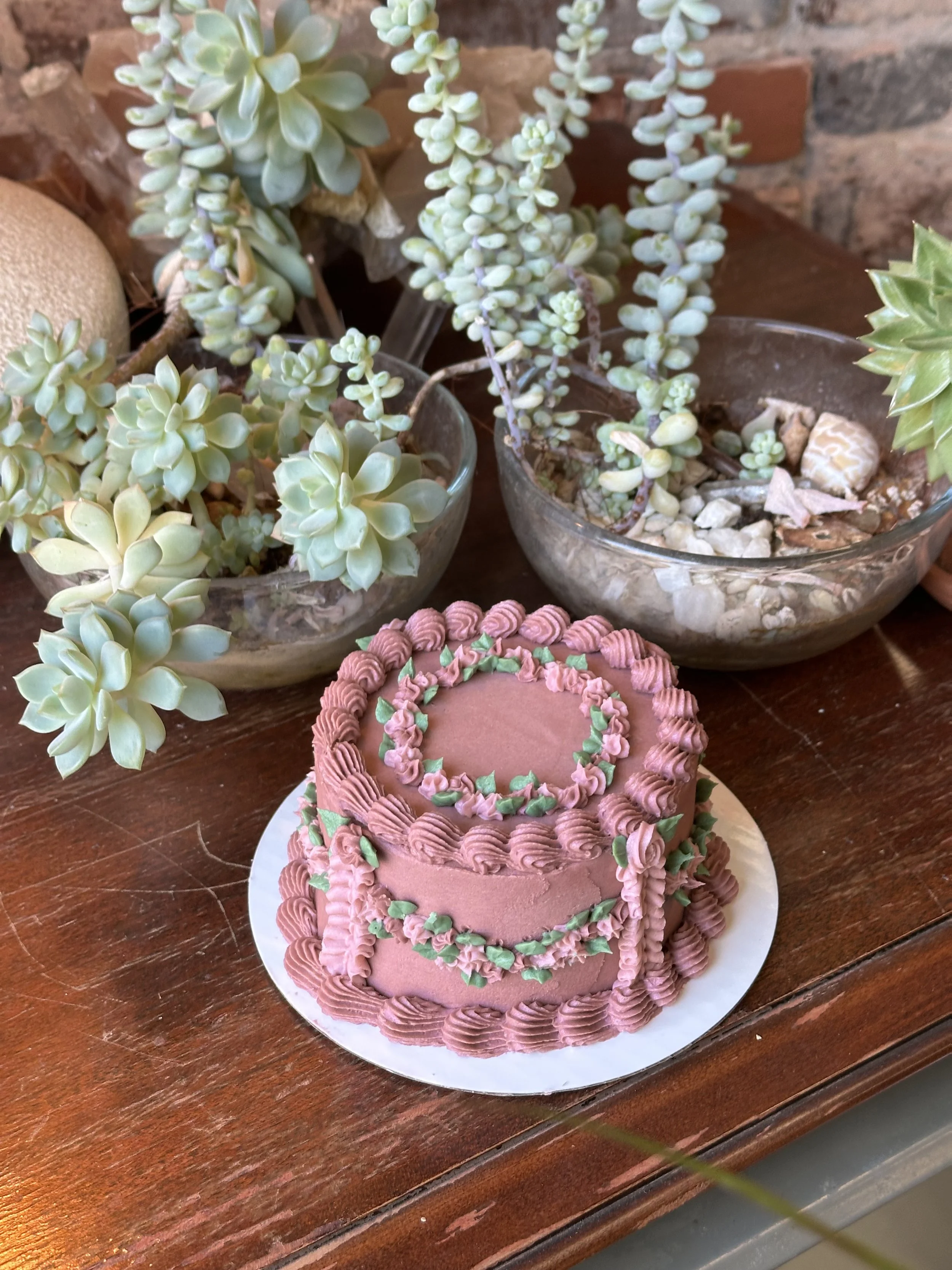 Vintage Cake Decorating