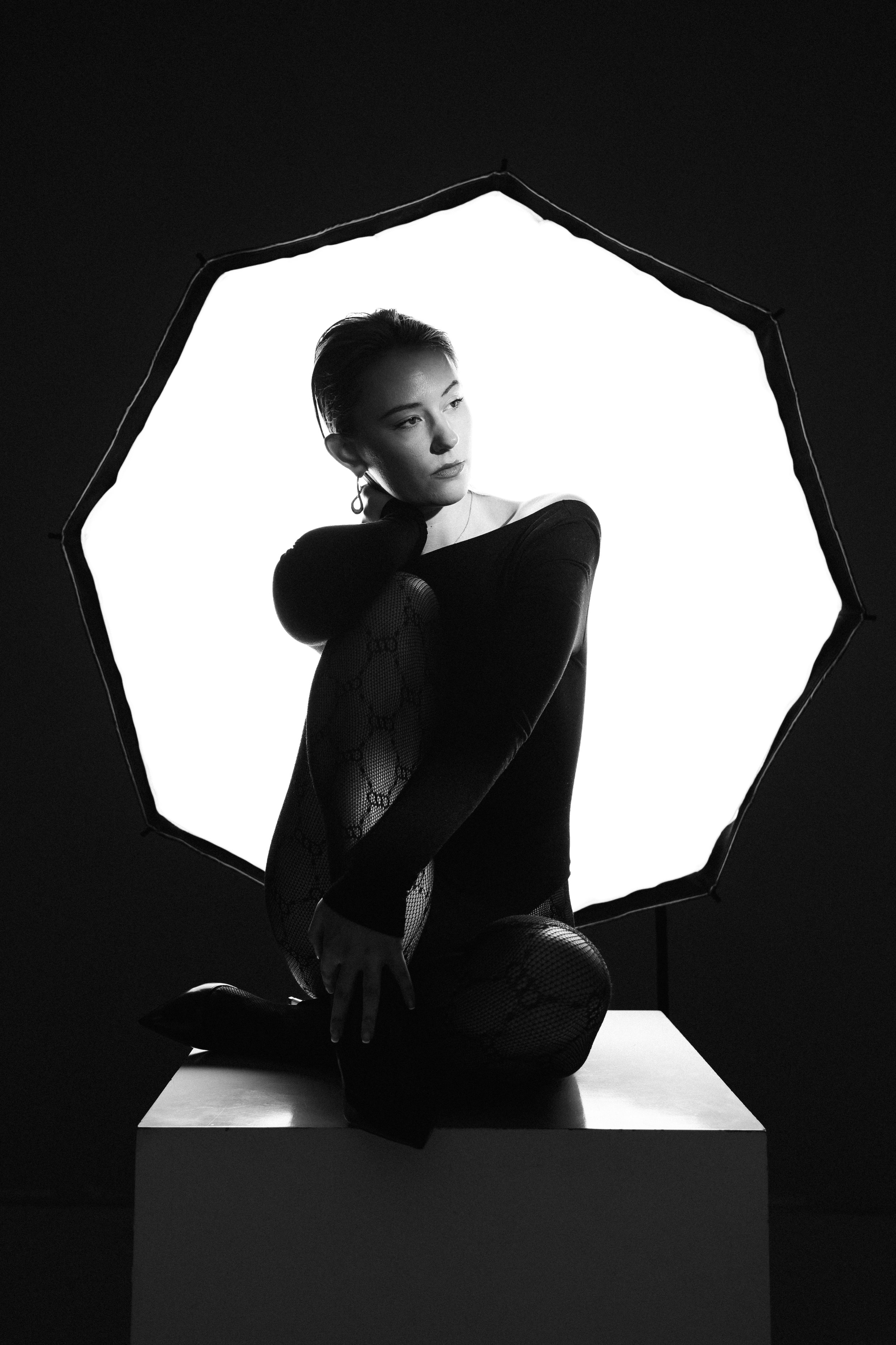 amaran lighting Halo-11.jpeg