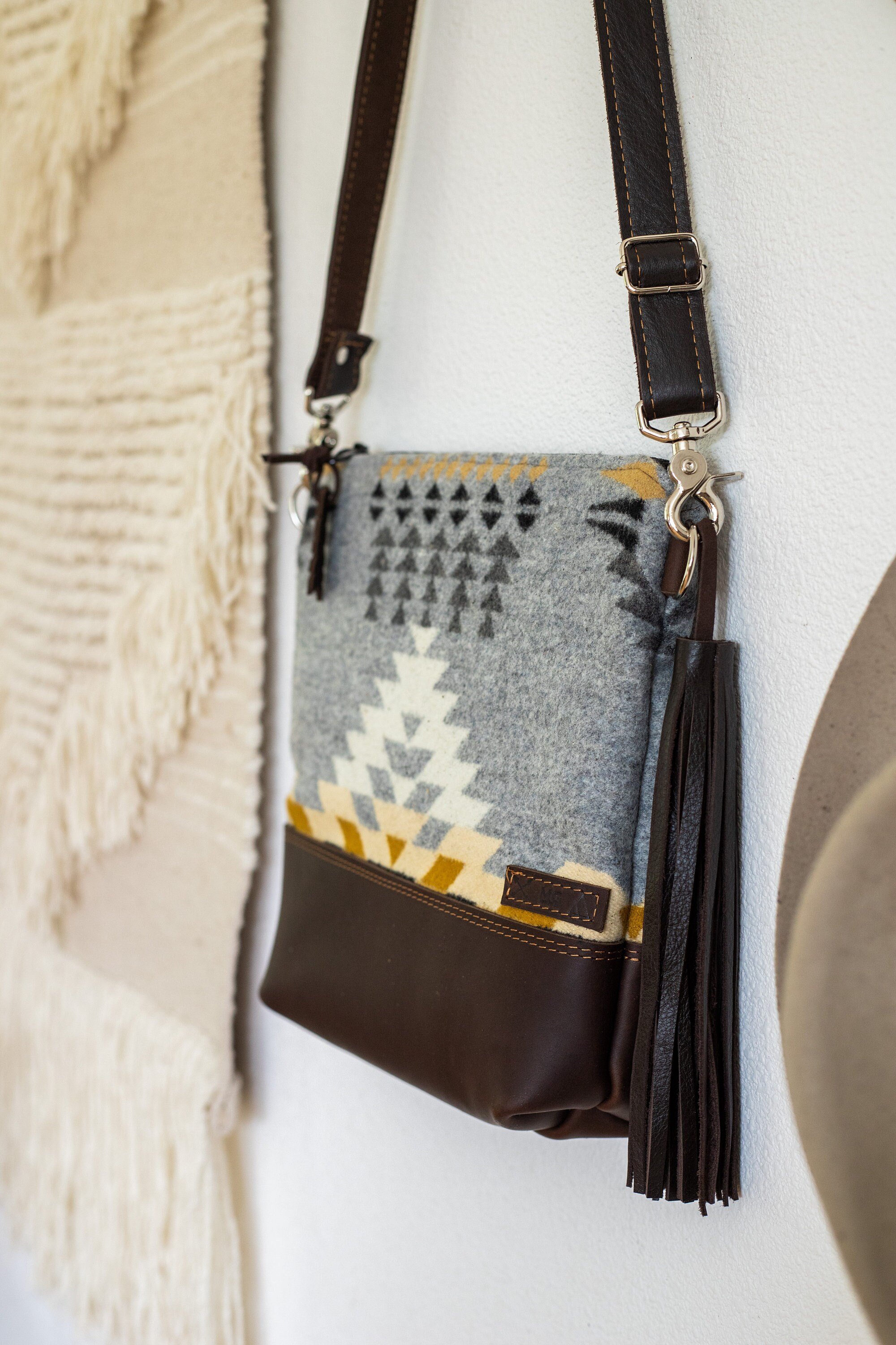 https://i.etsystatic.com/7688207/r/il/dc1b46/3879118278/il_fullxfull.3879118278_oo8n.jpg