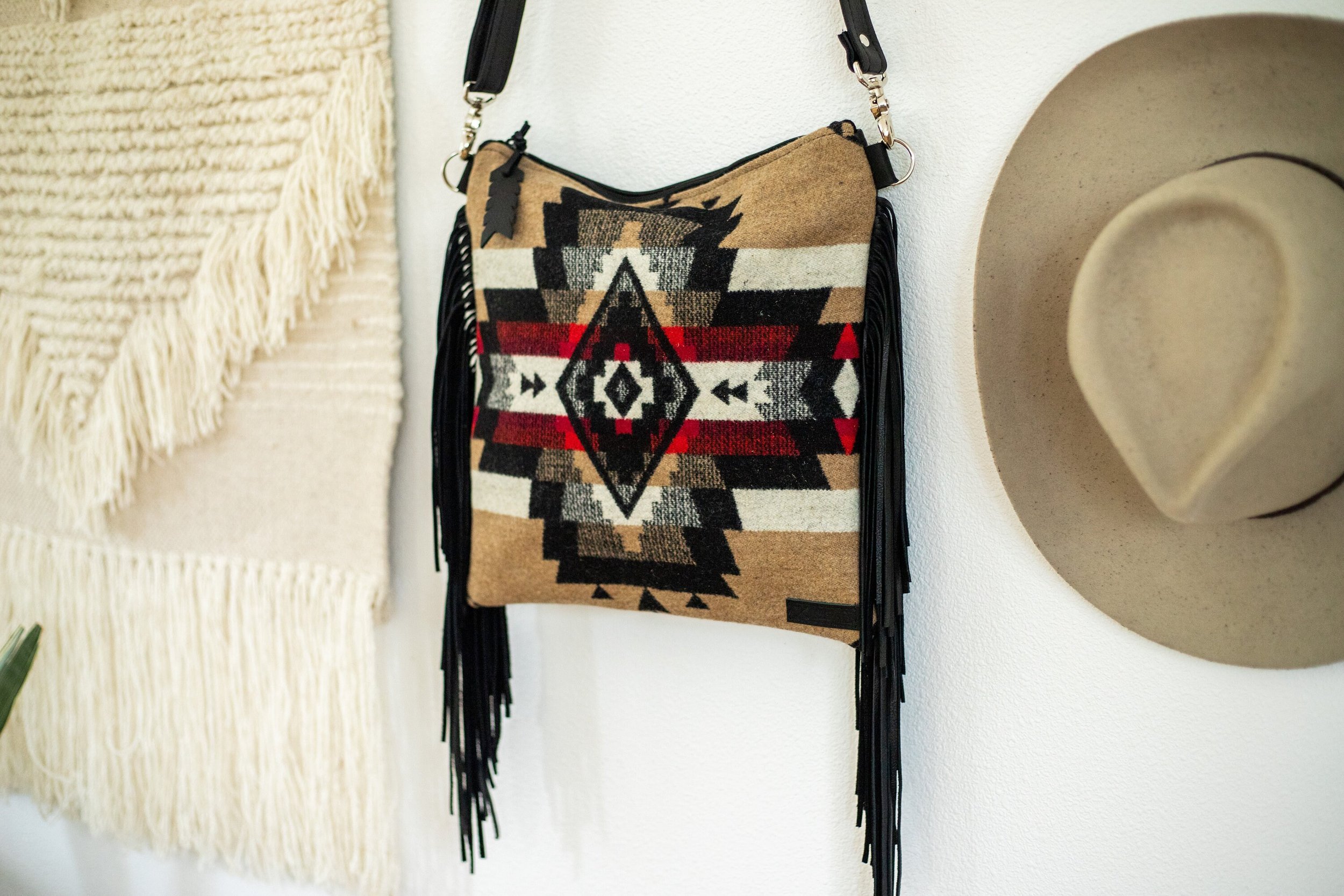https://i.etsystatic.com/7688207/r/il/83a85e/3935375513/il_fullxfull.3935375513_mysa.jpg